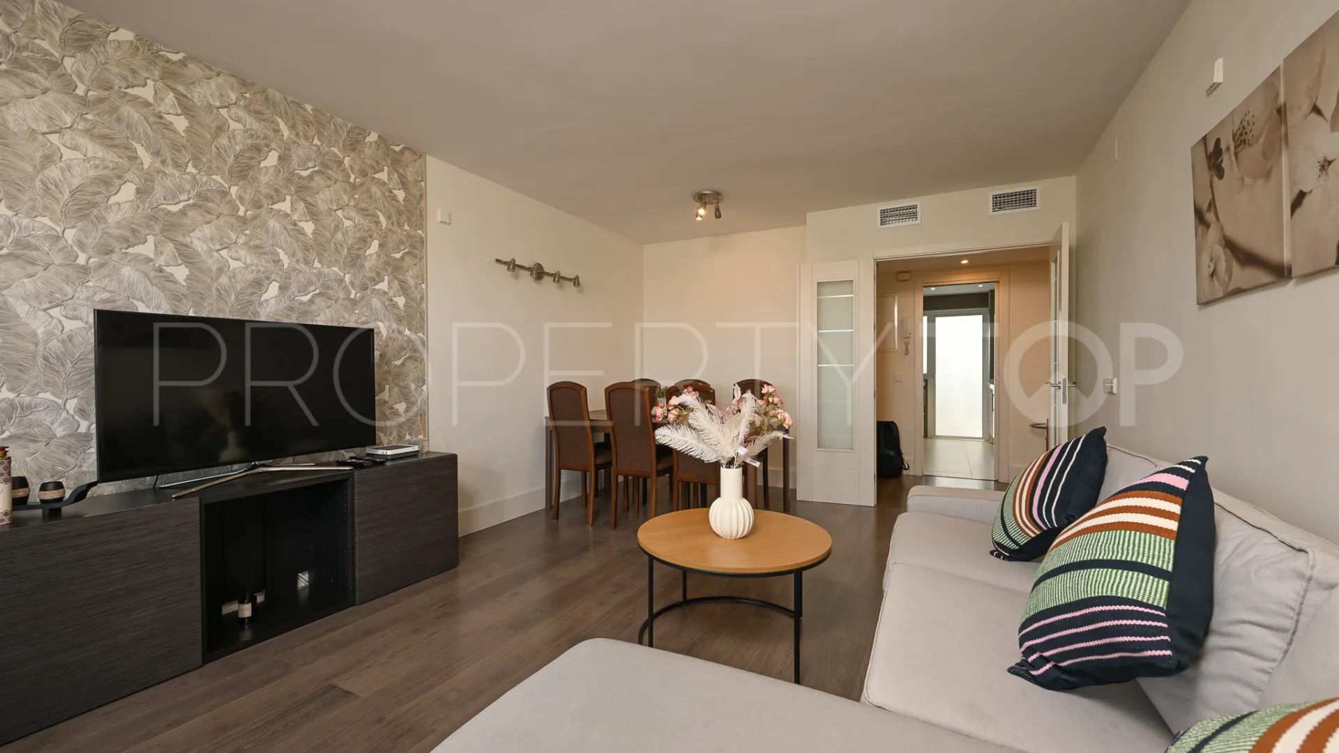 For sale Fuengirola 4 bedrooms apartment