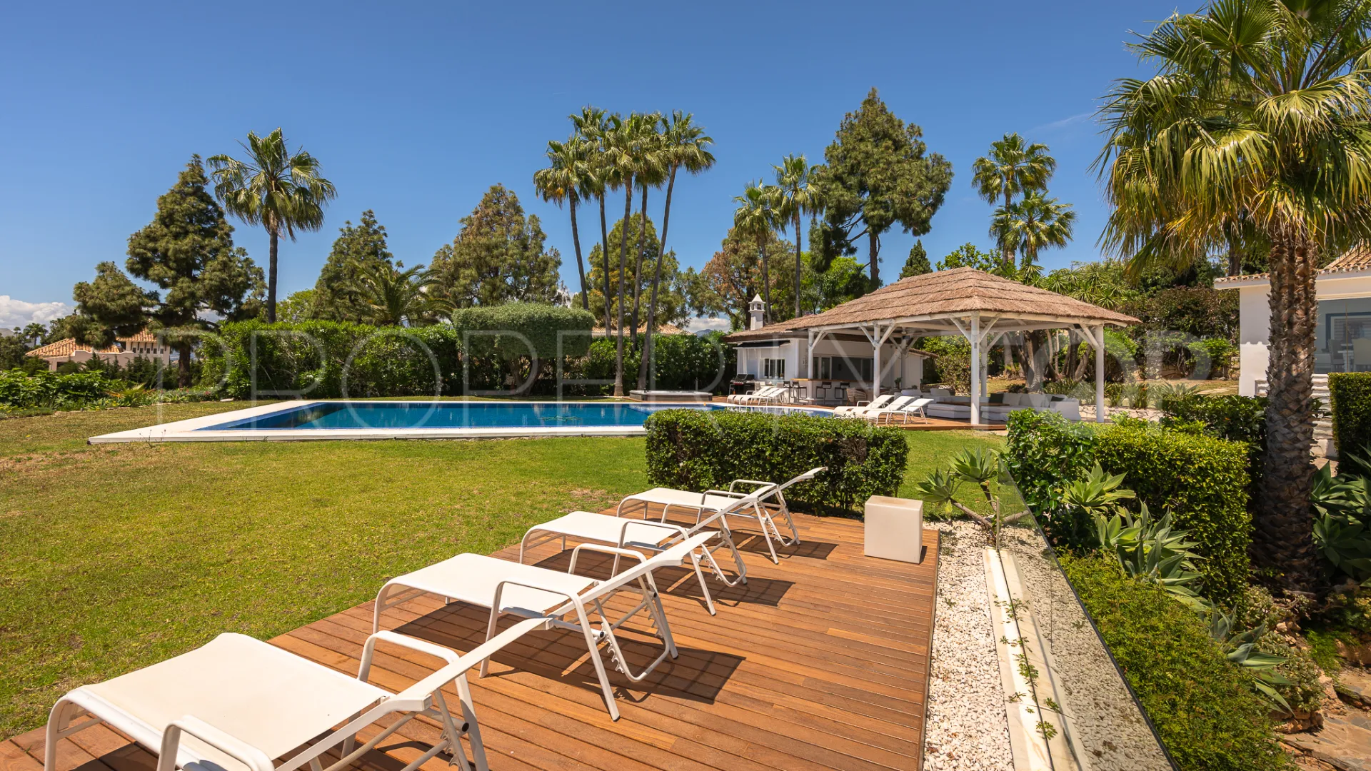 Buy Hacienda las Chapas 7 bedrooms villa