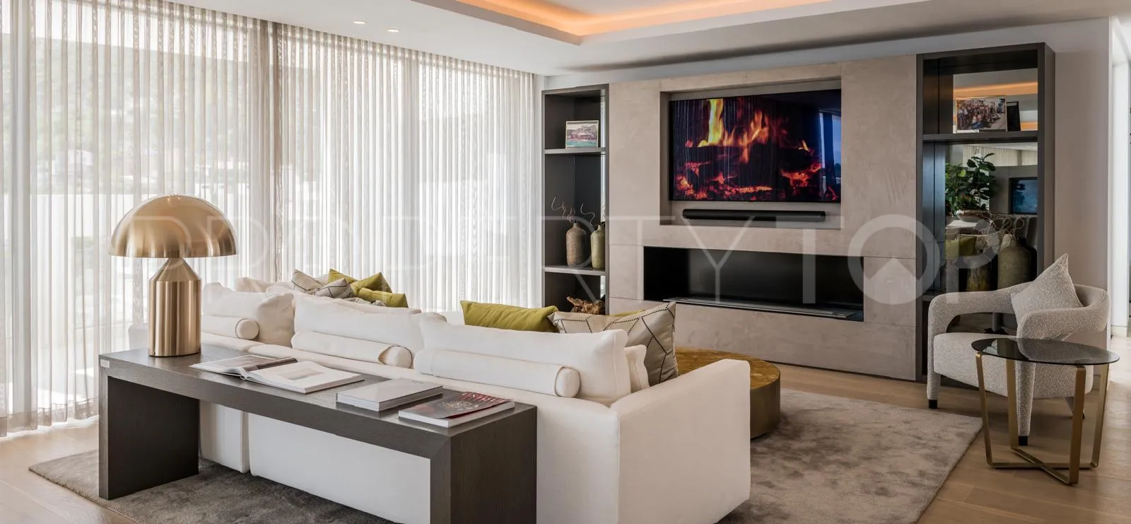 Duplex penthouse with 3 bedrooms for sale in Marbella City
