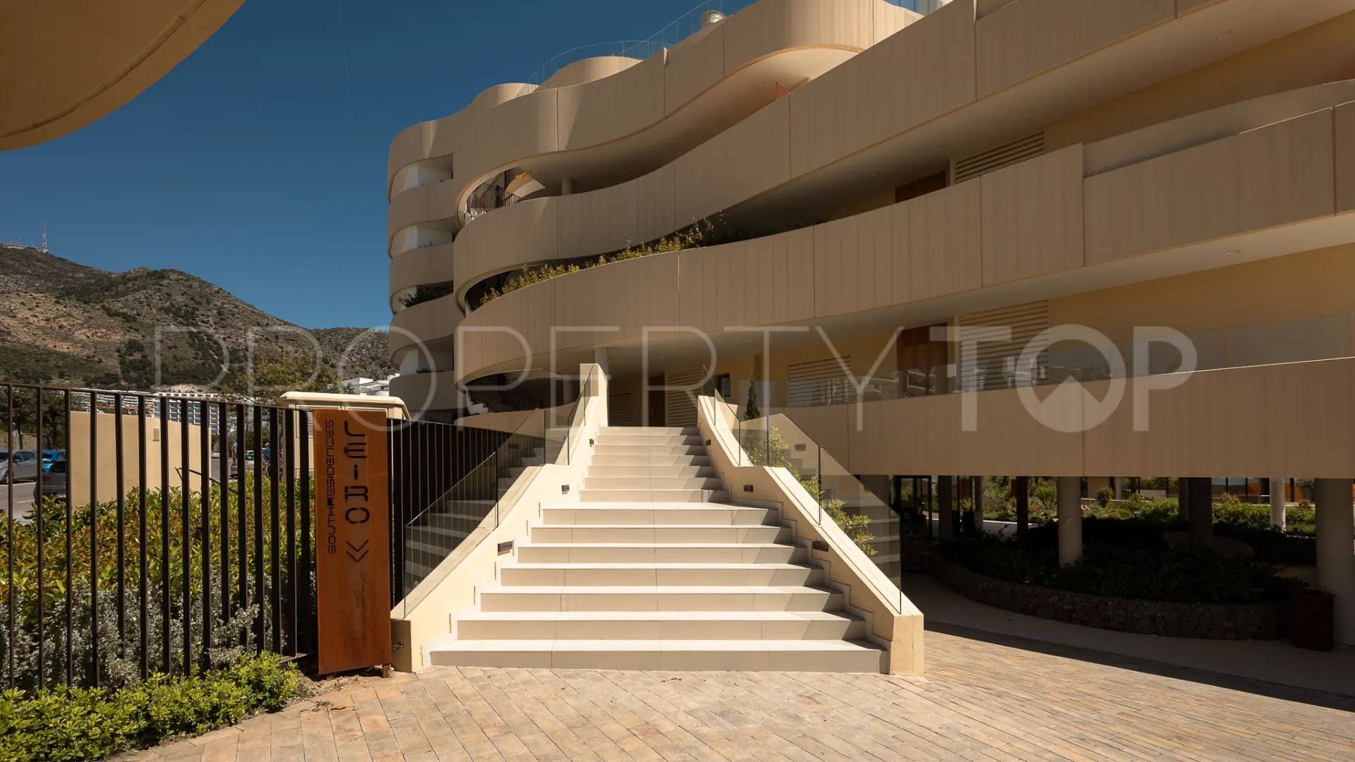 For sale apartment with 2 bedrooms in El Higueron