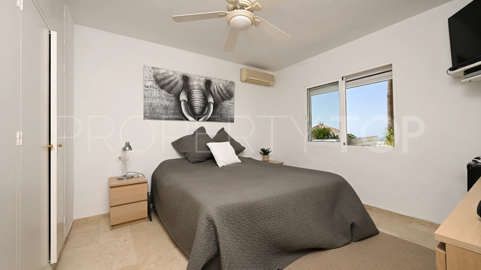 For sale 3 bedrooms semi detached house in La Capellania