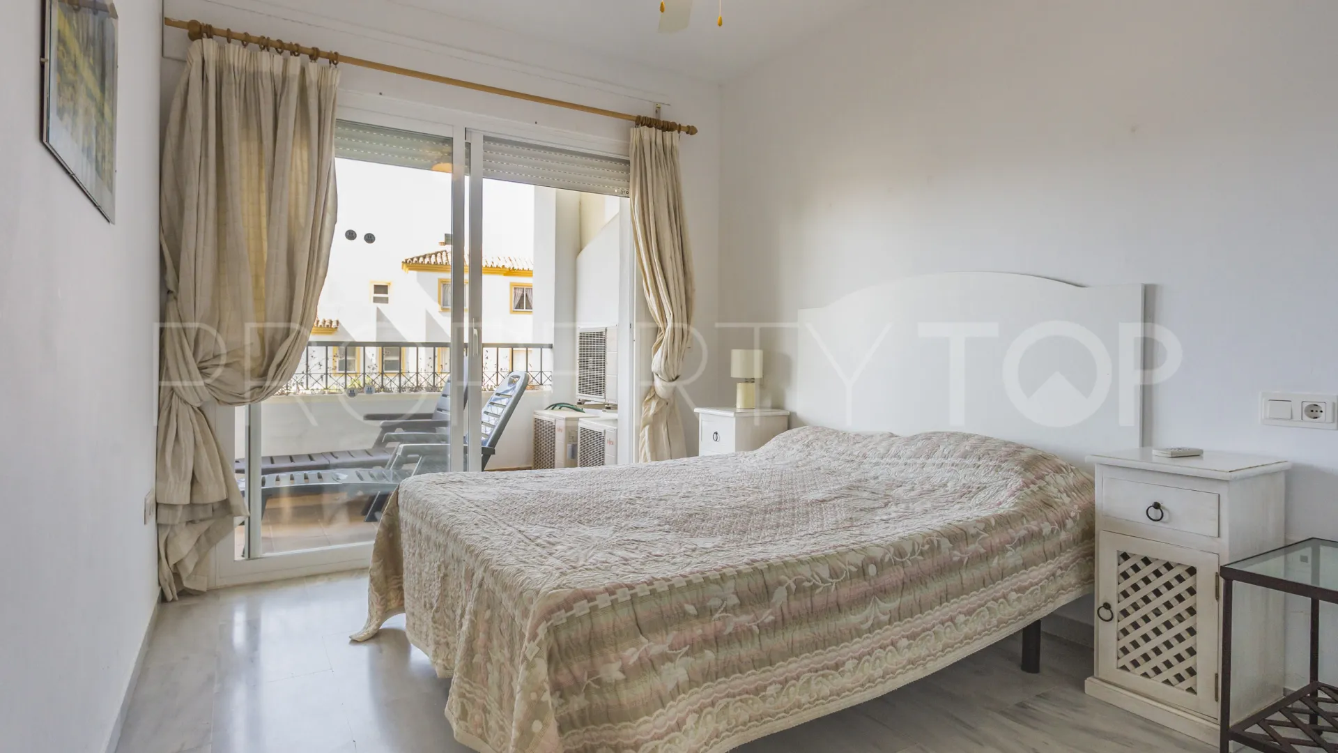 2 bedrooms Calahonda apartment for sale