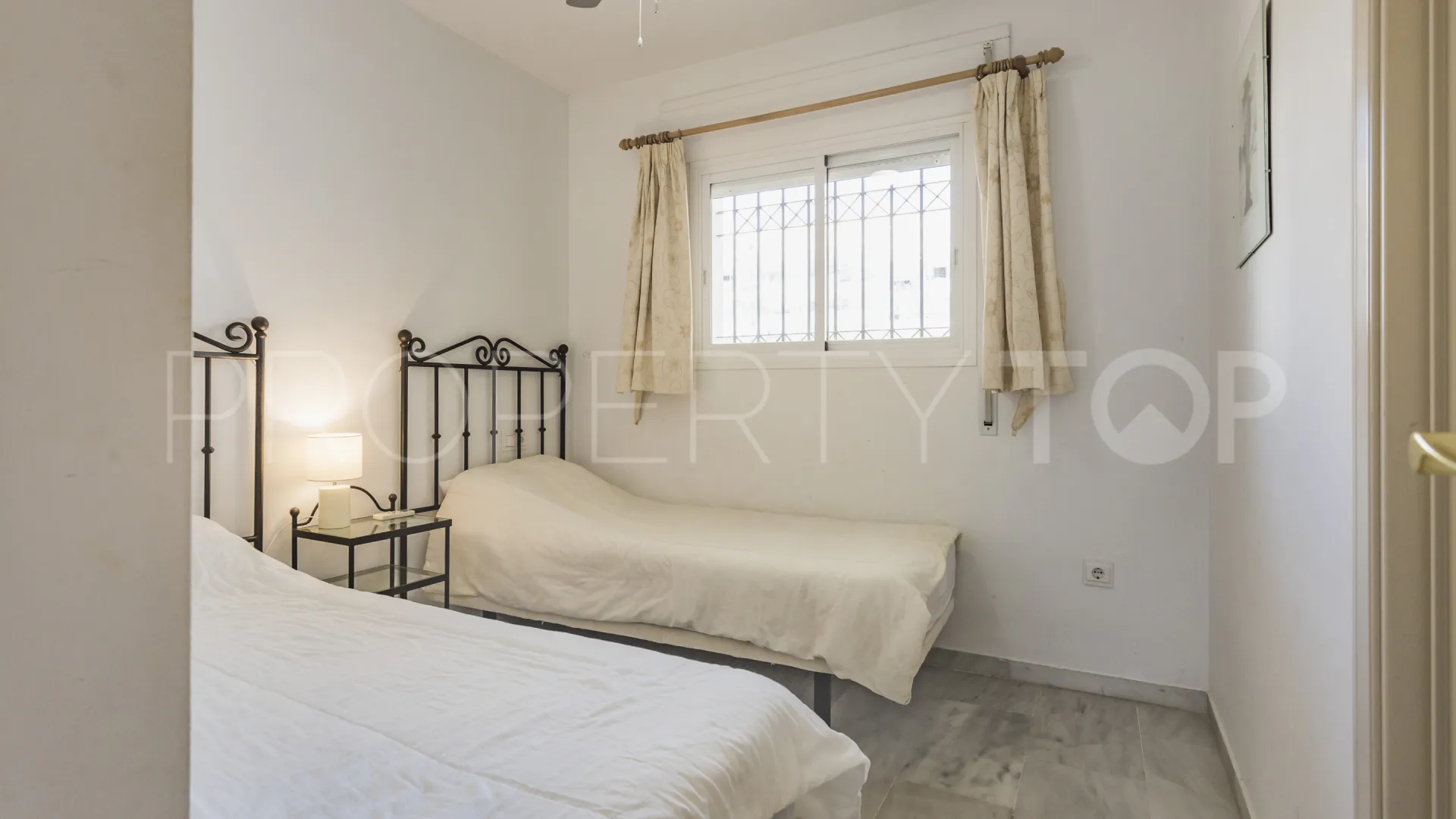 2 bedrooms Calahonda apartment for sale