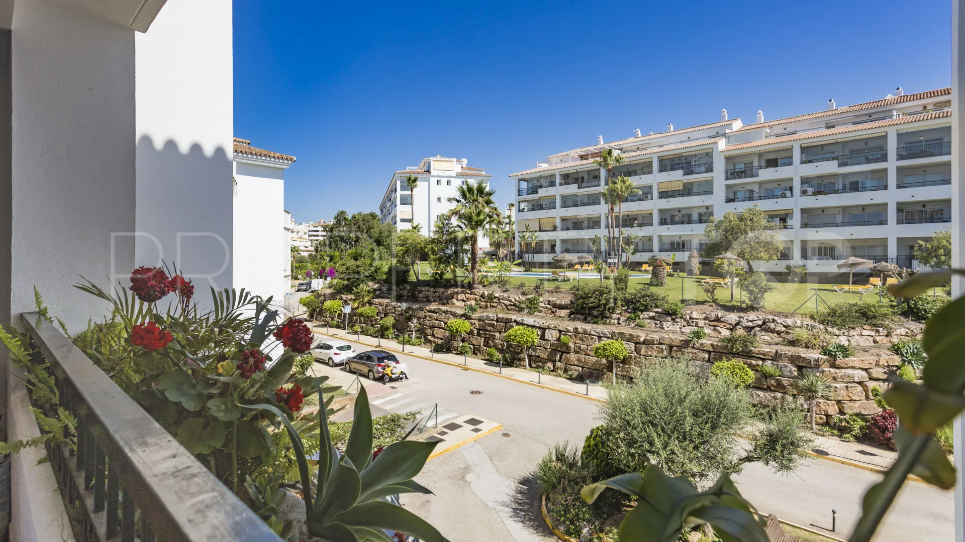 2 bedrooms Calahonda apartment for sale