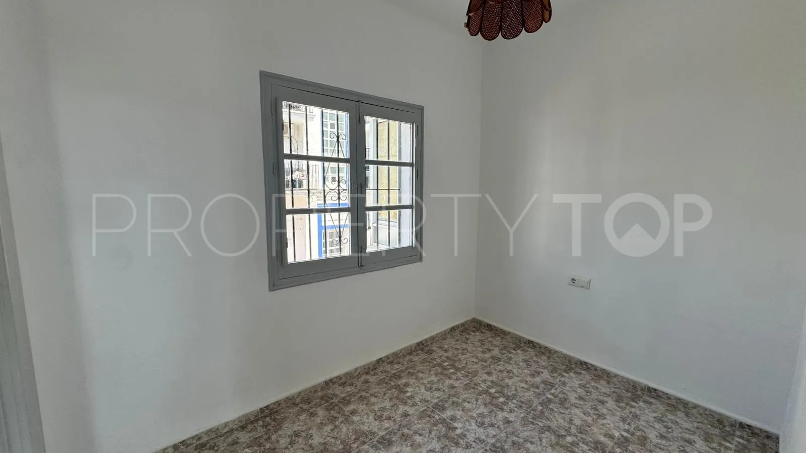 Estepona Puerto, apartamento a la venta