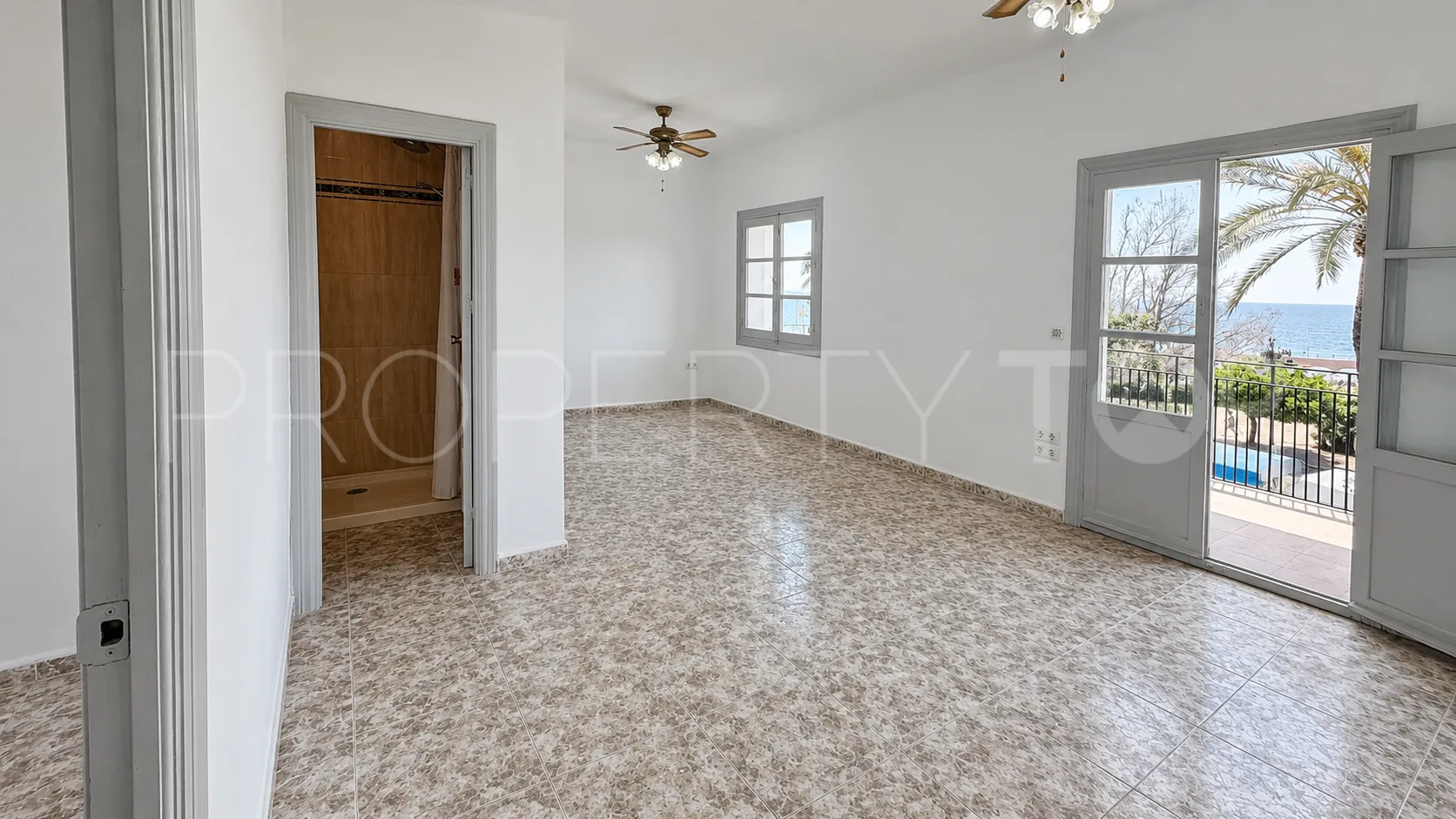 Estepona Puerto, apartamento a la venta