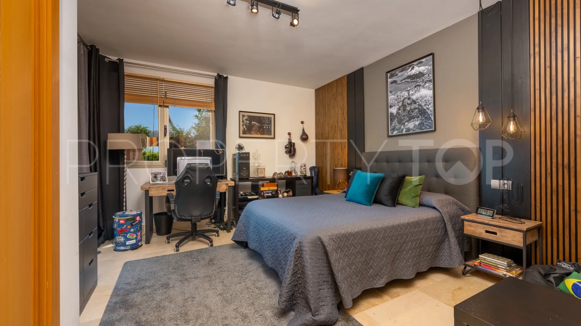 Se vende adosado en Benahavis de 3 dormitorios