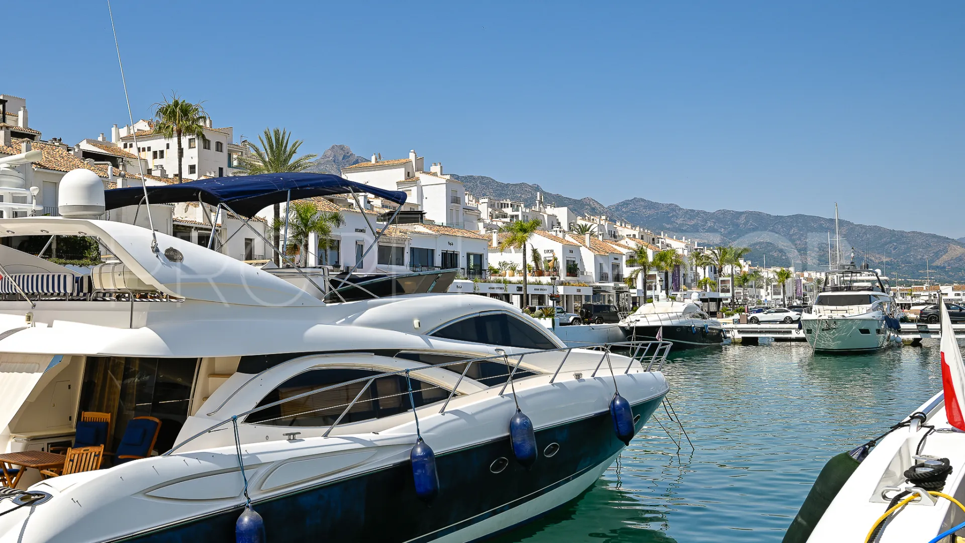 Apartamento con 1 dormitorio en venta en Marbella - Puerto Banus