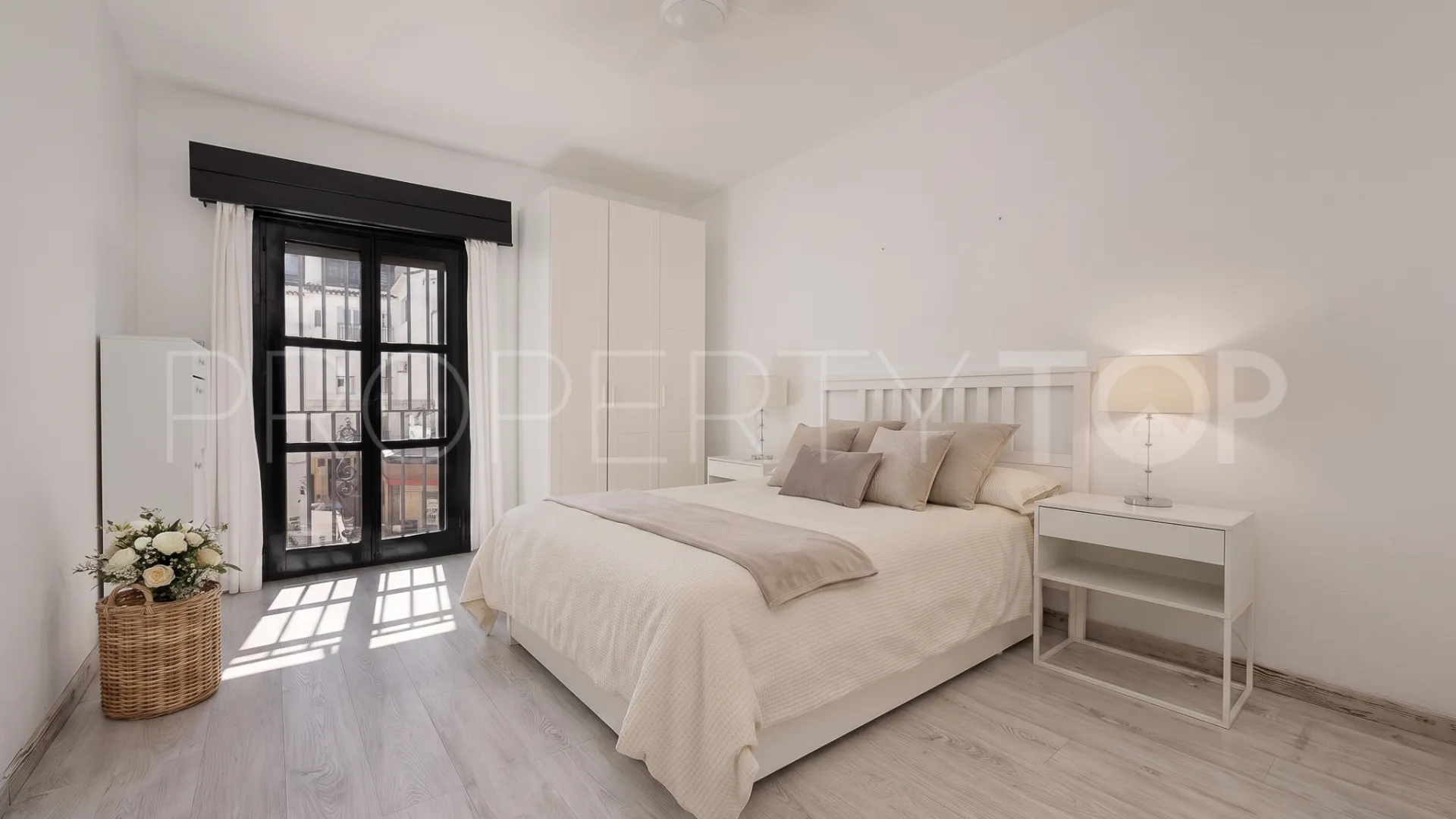 Apartamento con 1 dormitorio en venta en Marbella - Puerto Banus