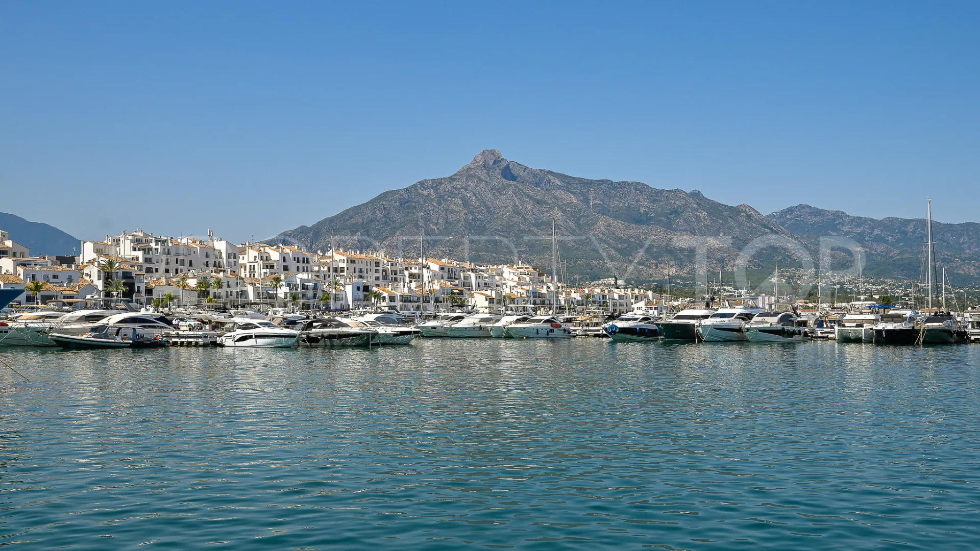 Apartamento con 1 dormitorio en venta en Marbella - Puerto Banus