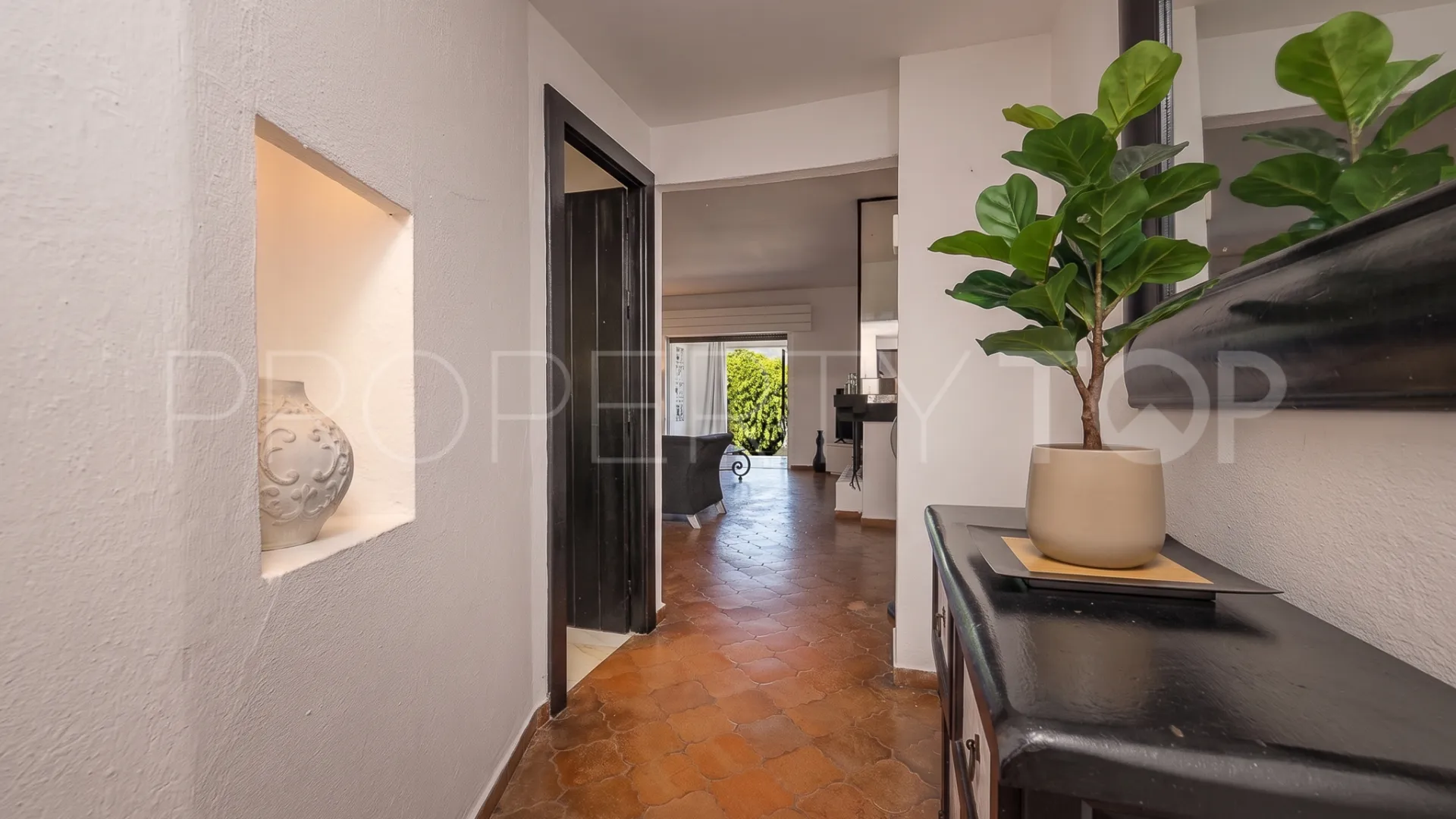 Apartamento con 1 dormitorio en venta en Marbella - Puerto Banus