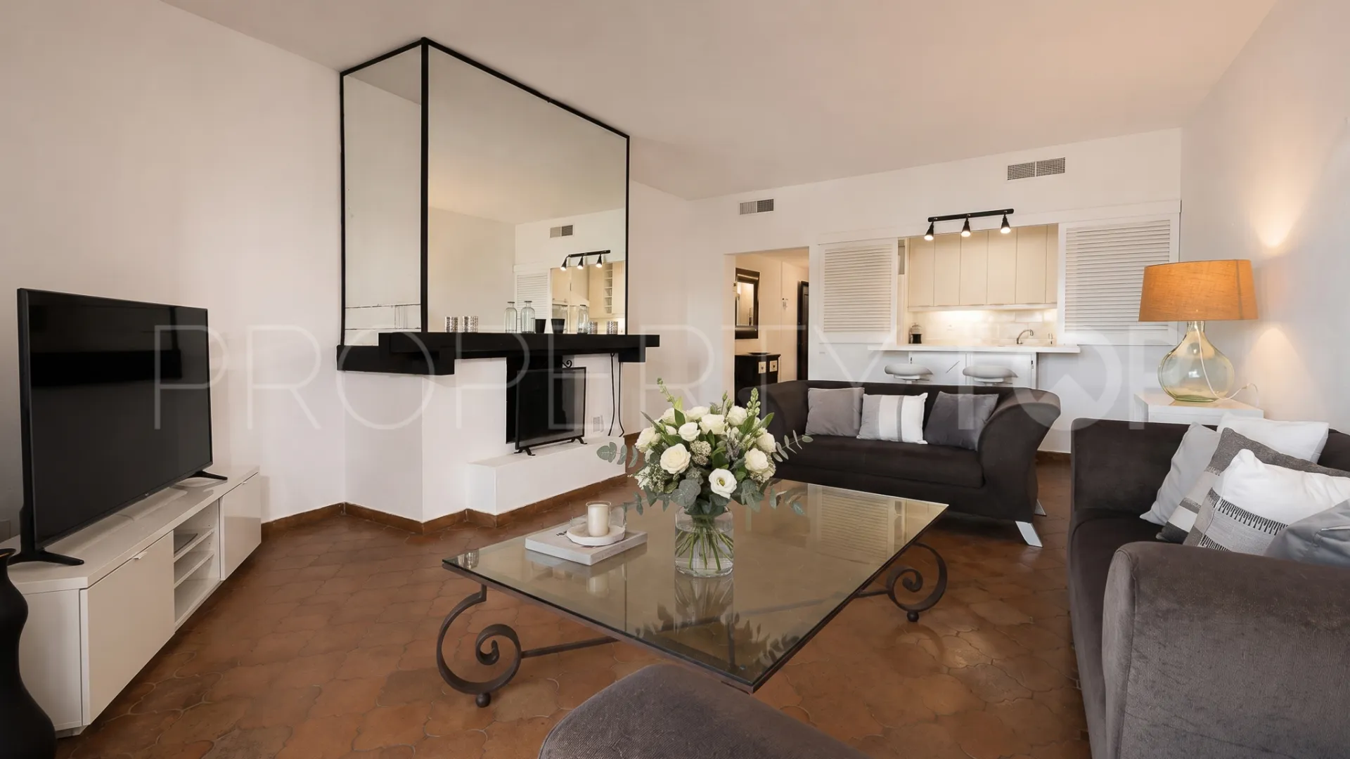 Apartamento con 1 dormitorio en venta en Marbella - Puerto Banus