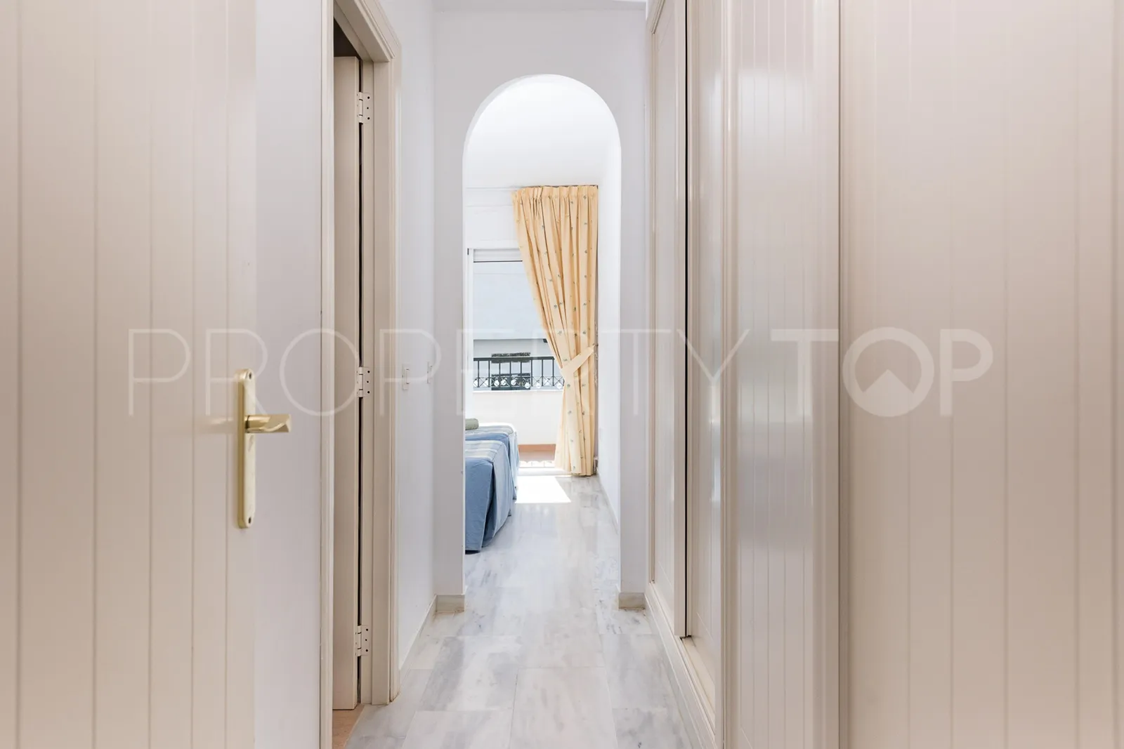 Comprar apartamento en Calahonda