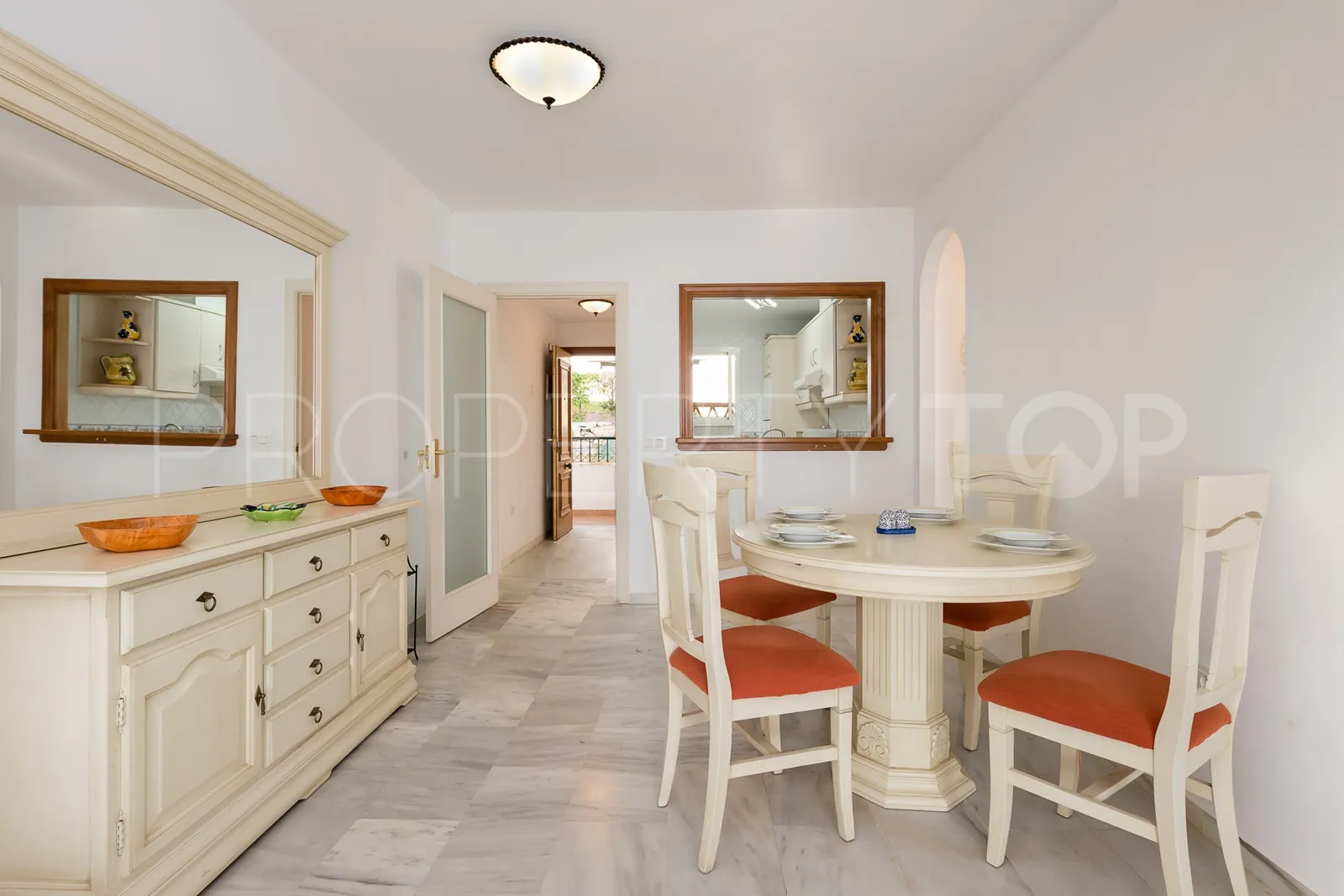 Comprar apartamento en Calahonda