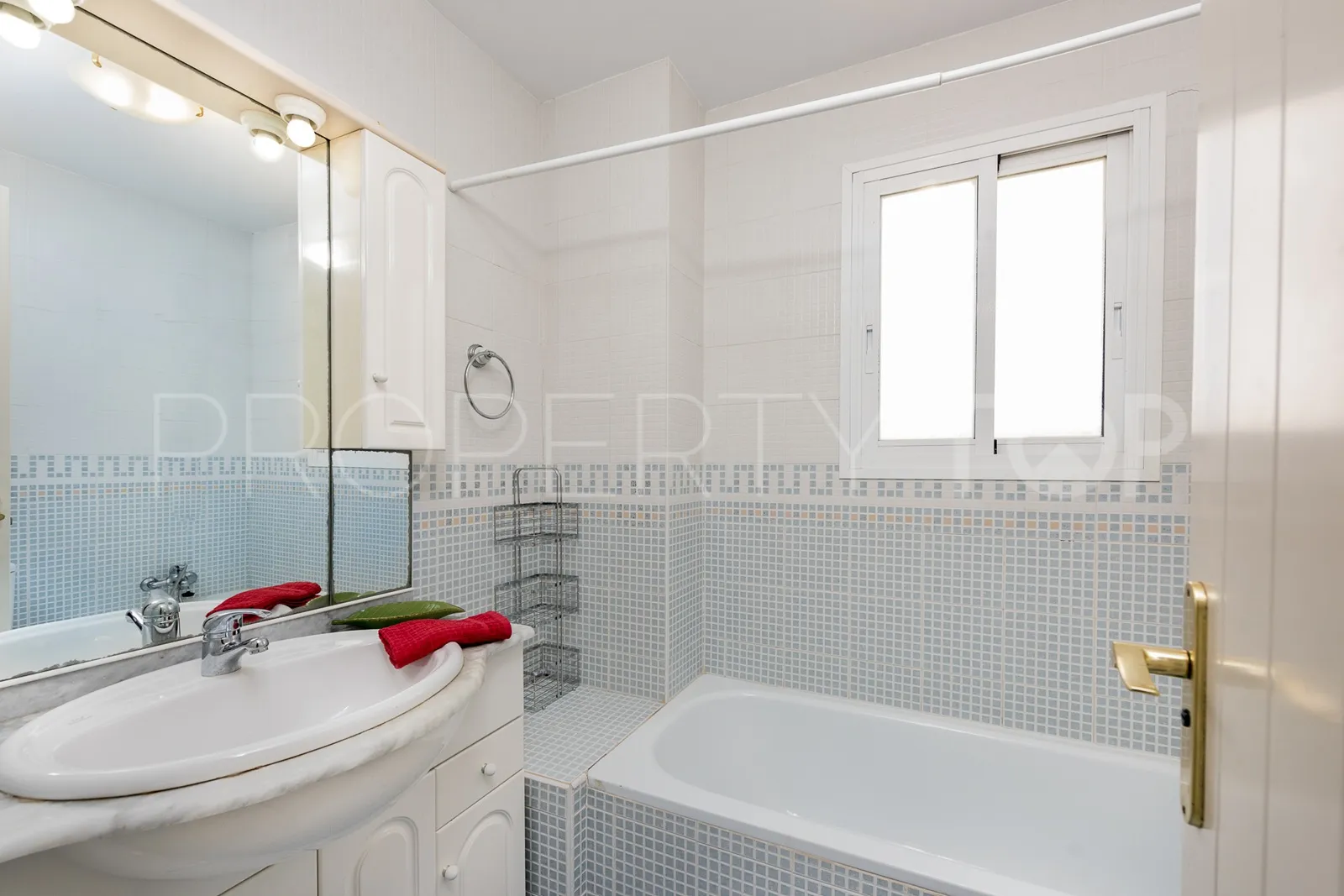 Comprar apartamento en Calahonda