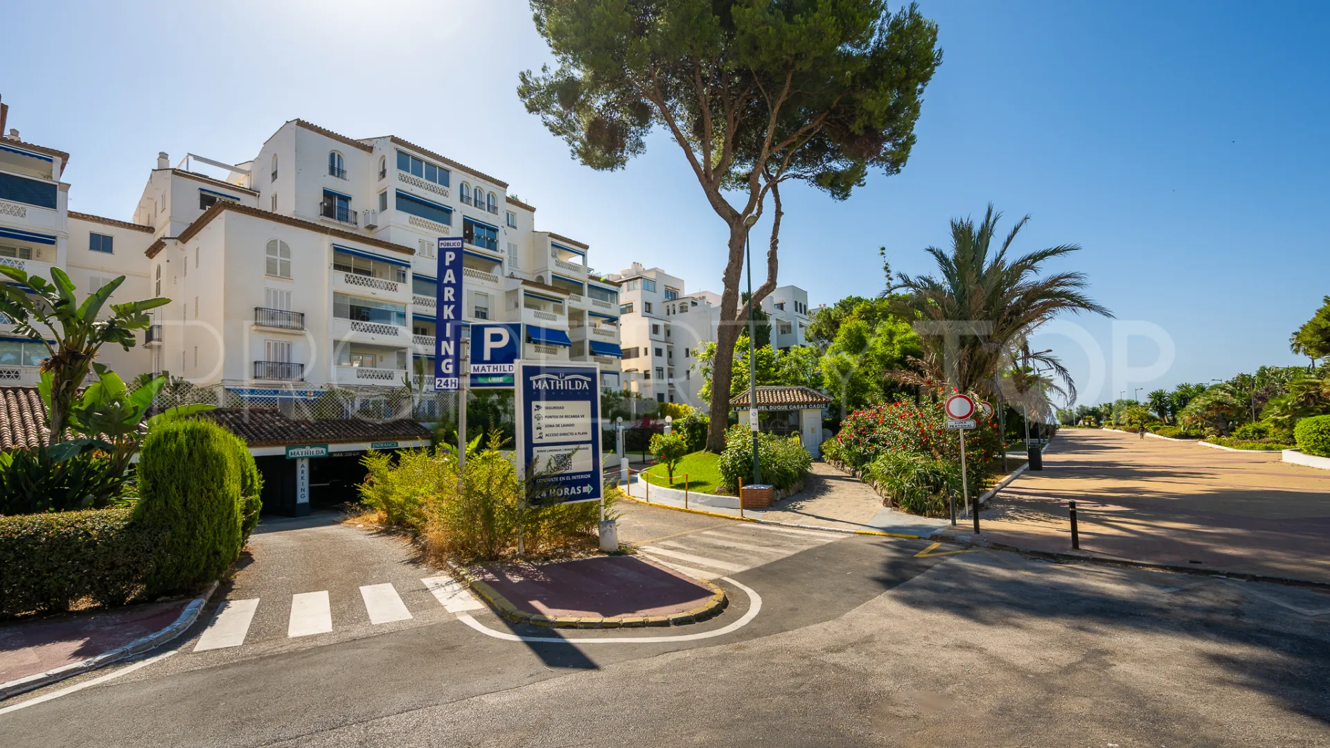Playas del Duque, apartamento de 2 dormitorios en venta