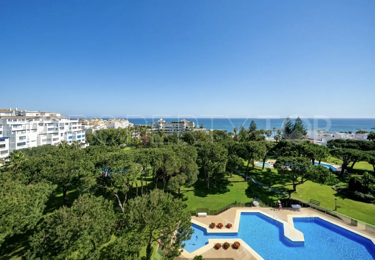 Playas del Duque, apartamento de 2 dormitorios en venta