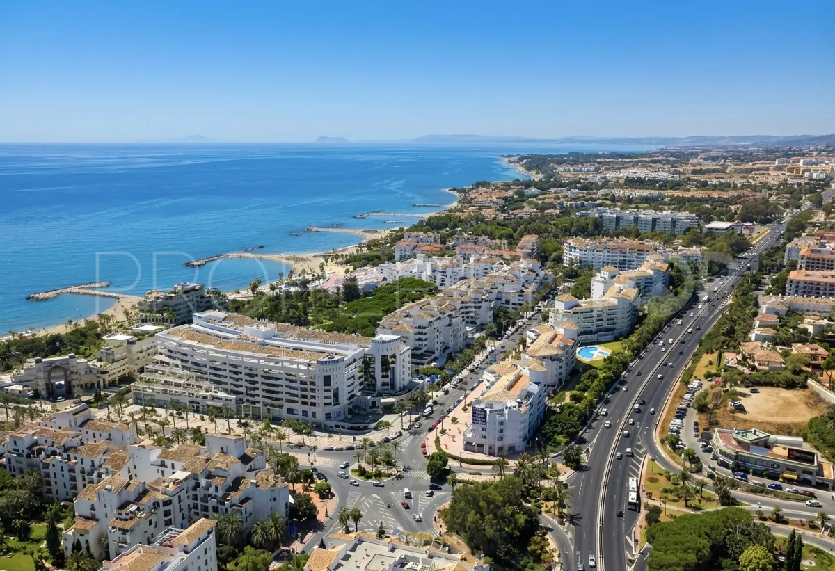 Playas del Duque, apartamento de 2 dormitorios en venta