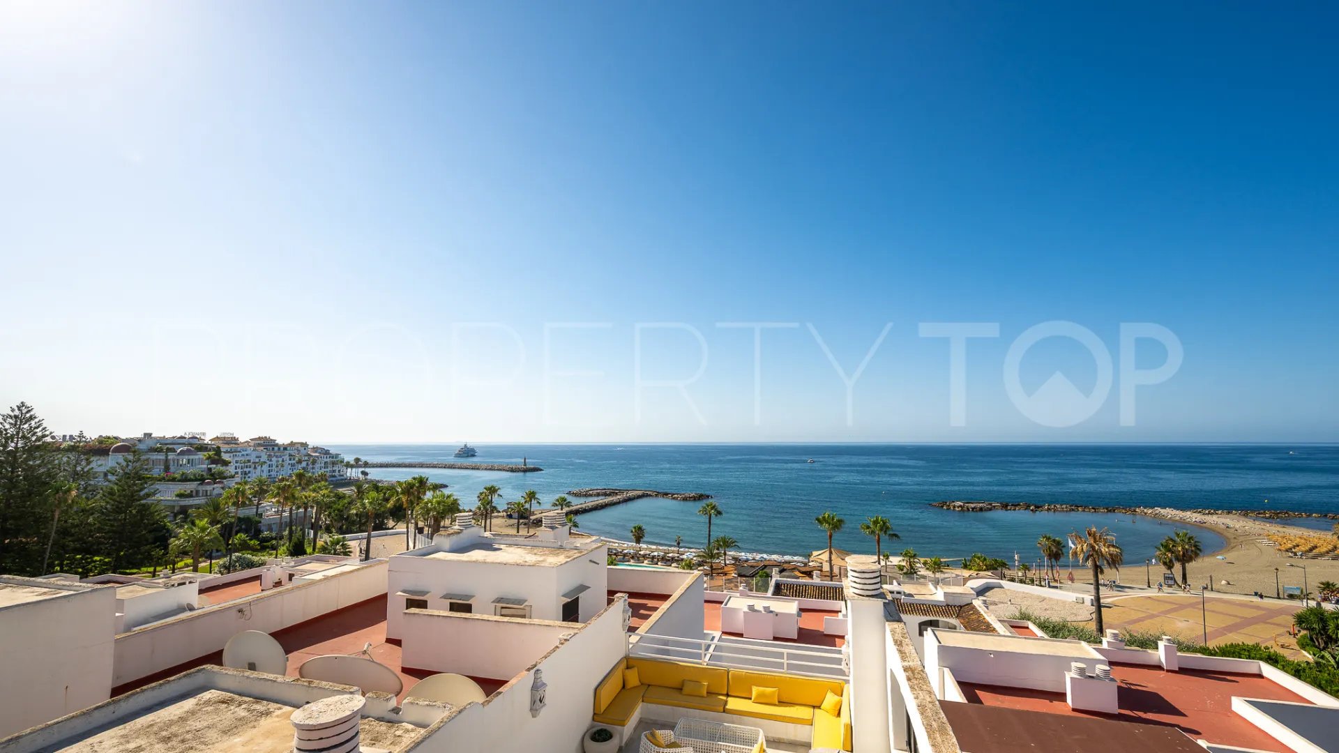 Playas del Duque, apartamento de 2 dormitorios en venta