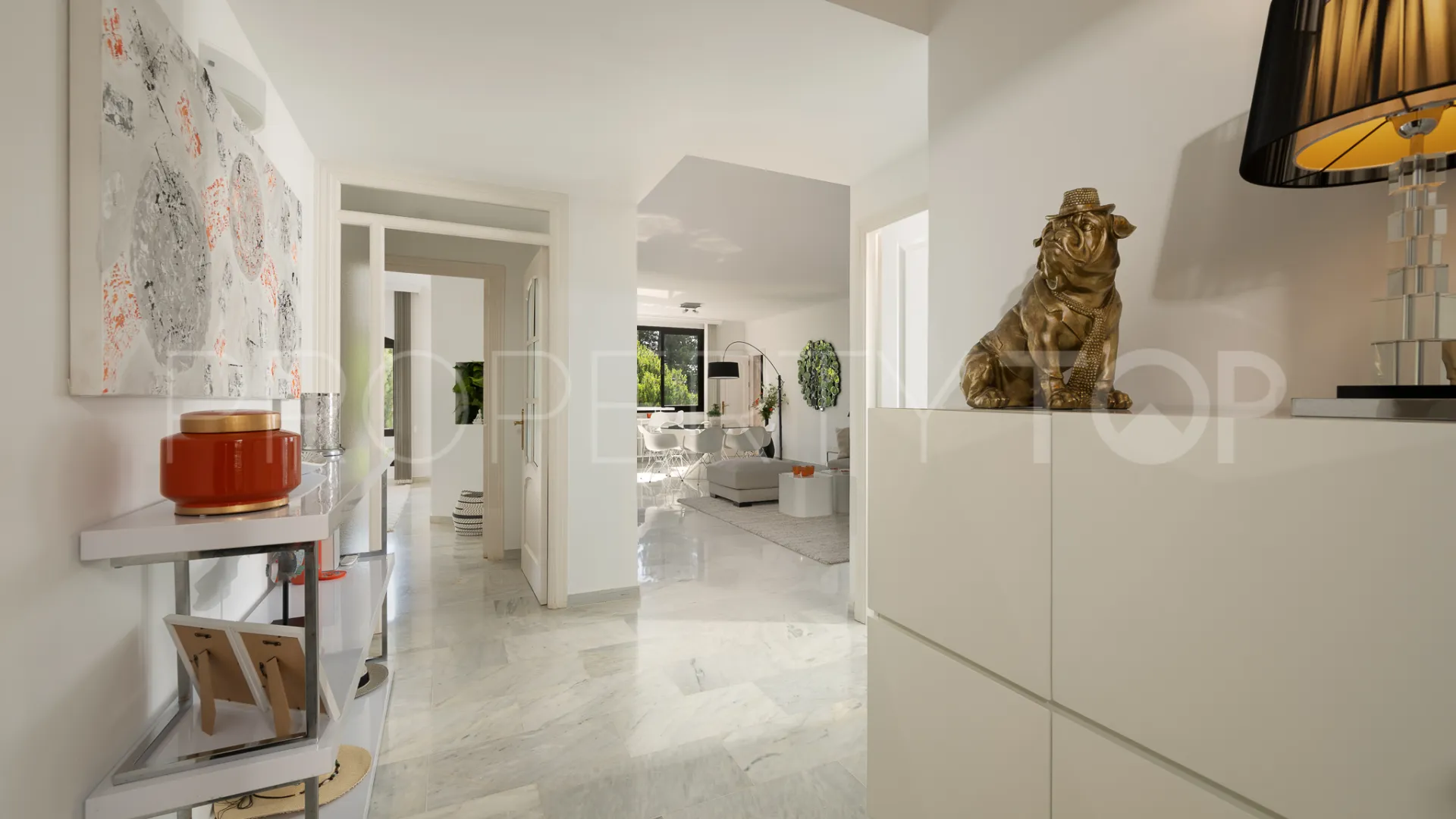 Playas del Duque, apartamento de 2 dormitorios en venta