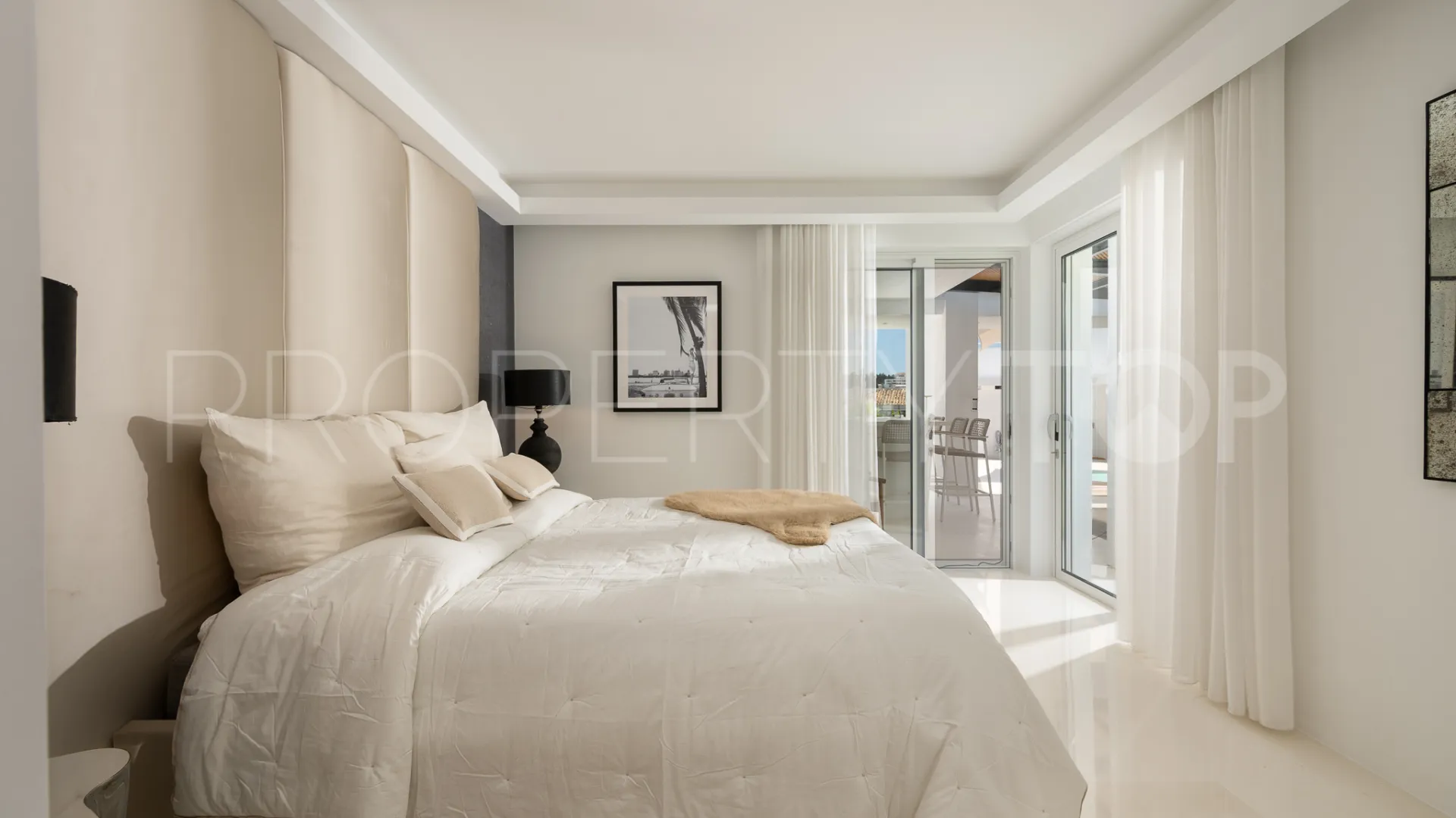 Villa en venta de 7 dormitorios en Parcelas del Golf