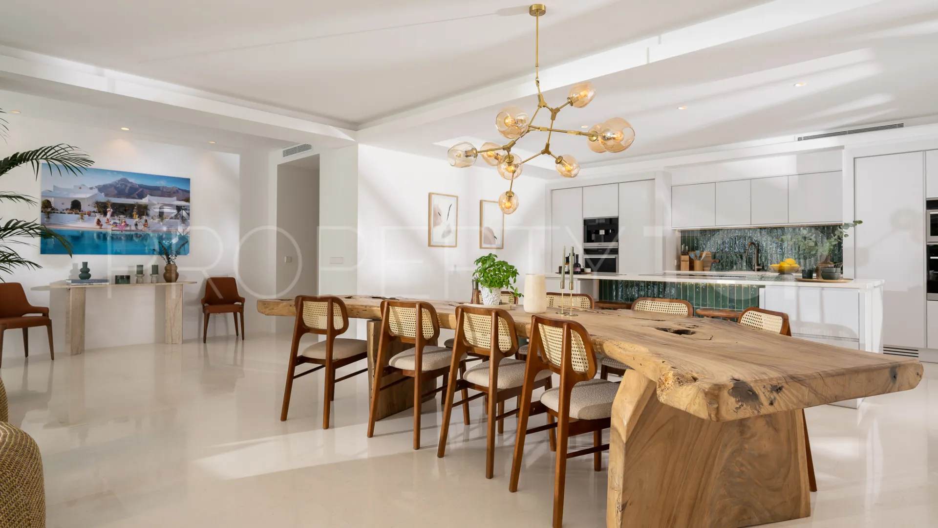 Villa en venta de 7 dormitorios en Parcelas del Golf
