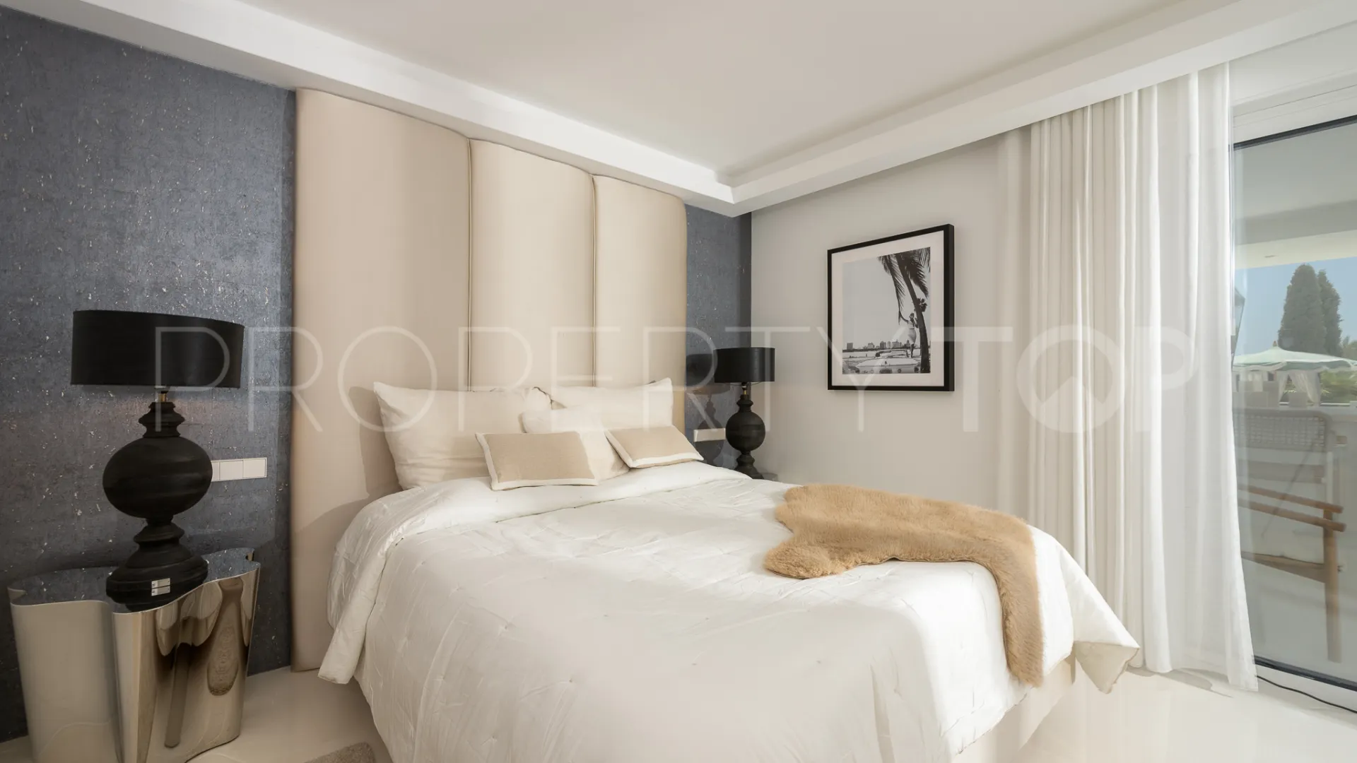 Villa en venta de 7 dormitorios en Parcelas del Golf