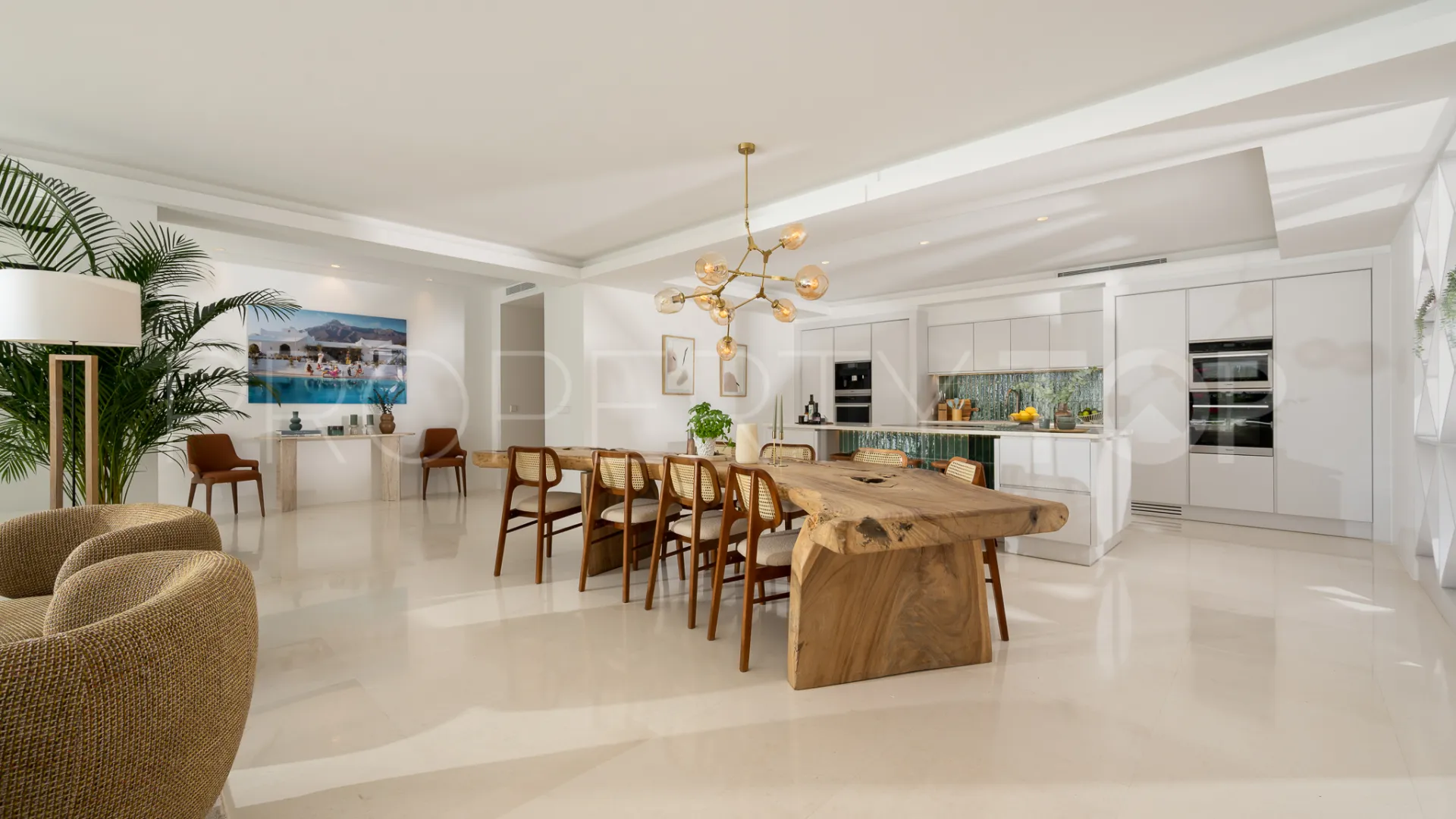 Villa en venta de 7 dormitorios en Parcelas del Golf