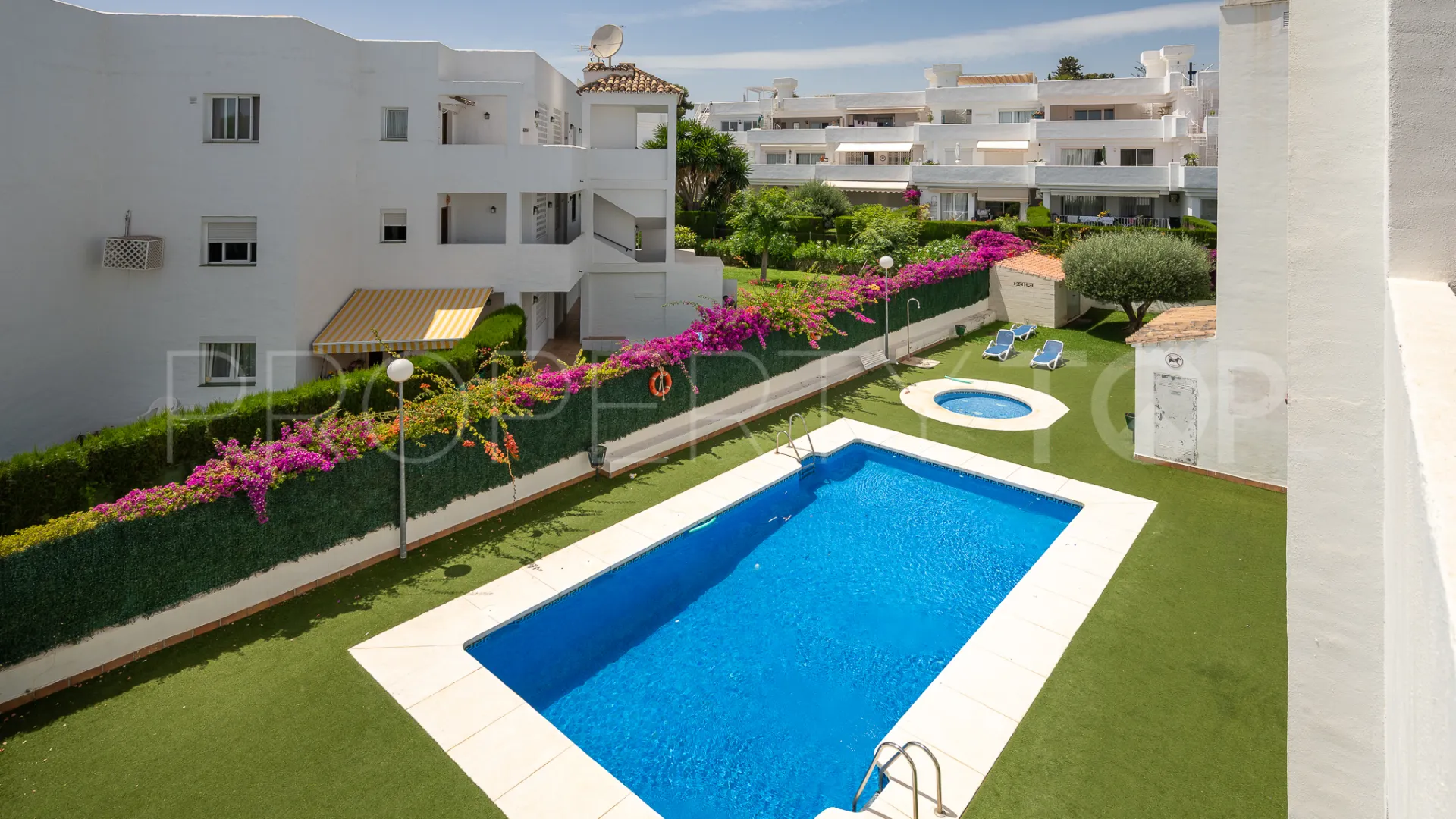 Atico duplex en venta con 2 dormitorios en El Pilar