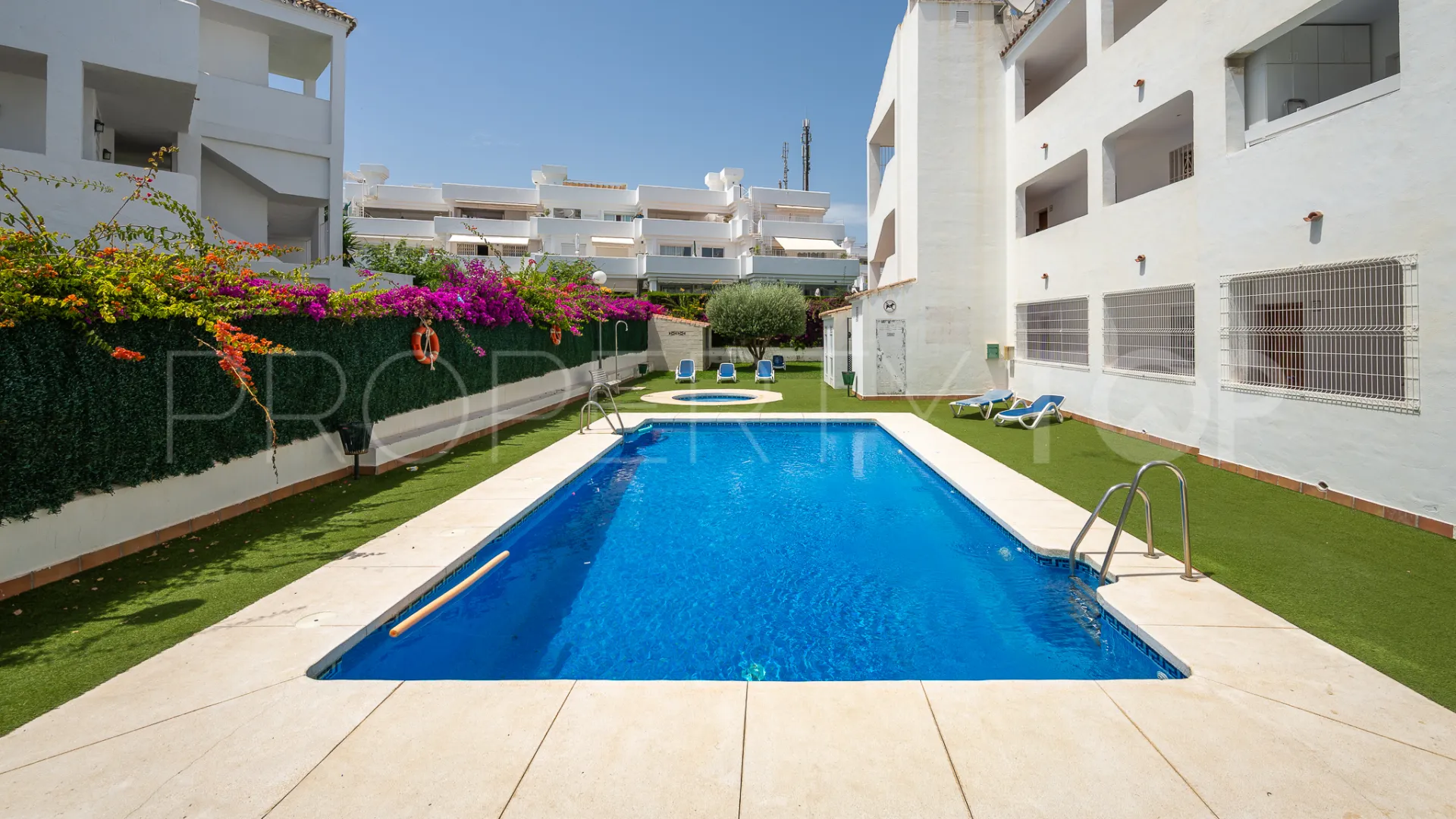 Atico duplex en venta con 2 dormitorios en El Pilar