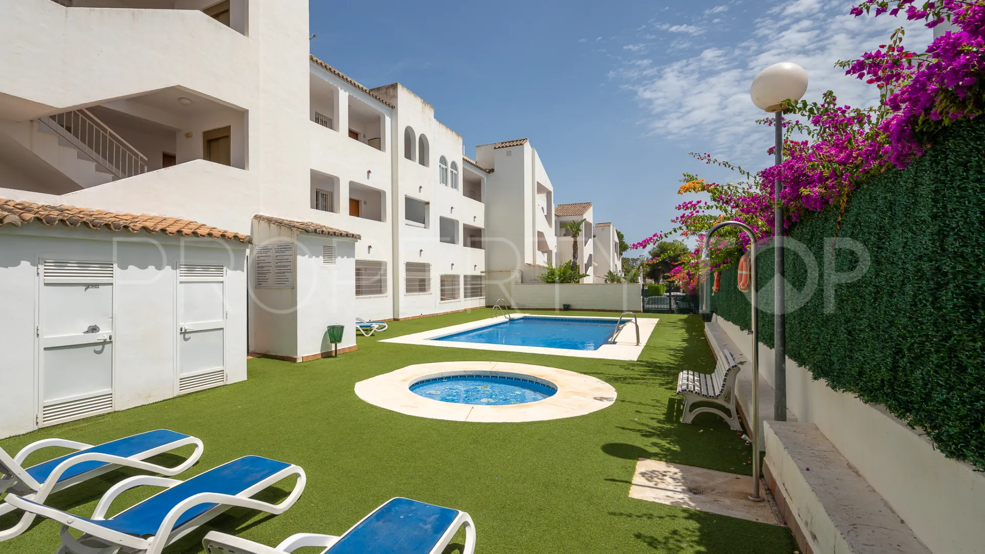 Atico duplex en venta con 2 dormitorios en El Pilar