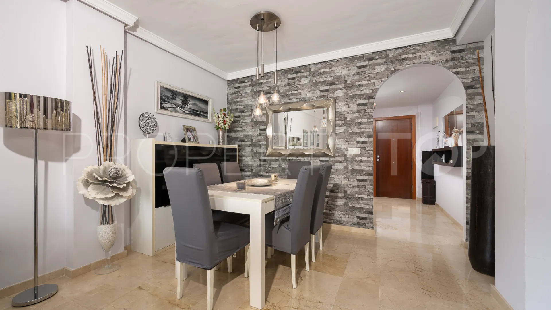 Atico duplex en venta con 2 dormitorios en El Pilar