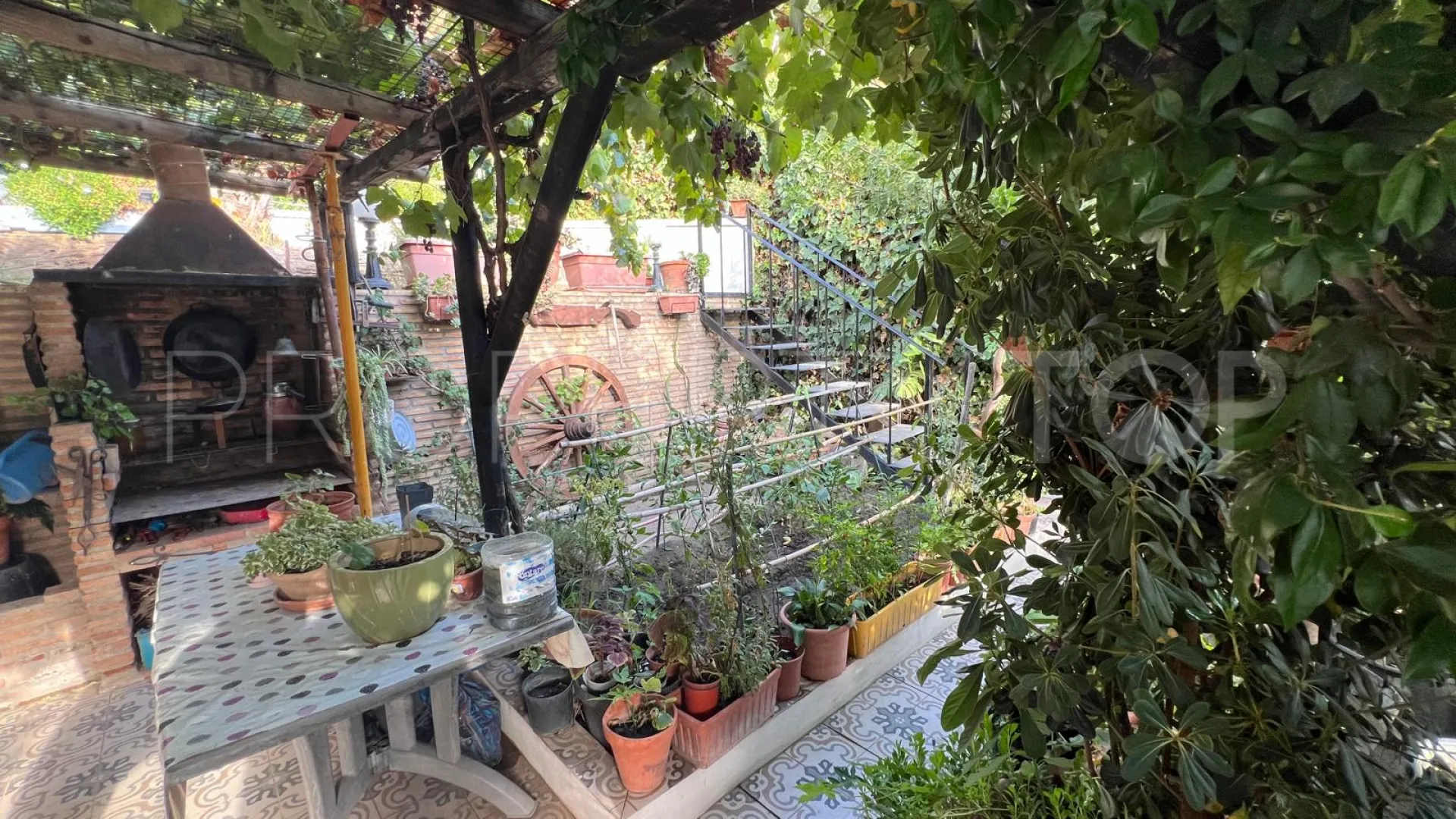 Pareado en venta con 7 dormitorios en Estepona Ciudad
