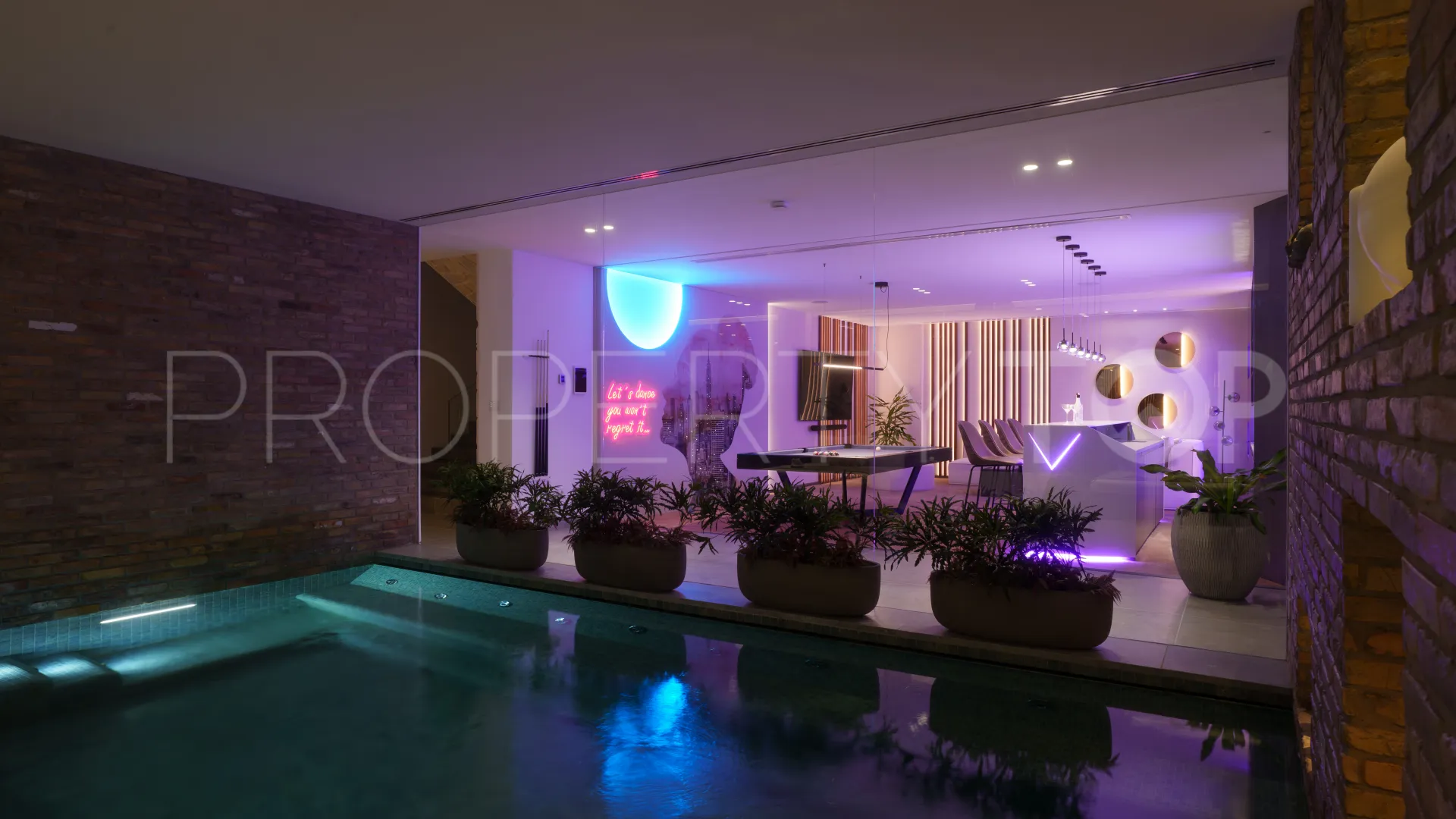 For sale villa in El Herrojo with 6 bedrooms