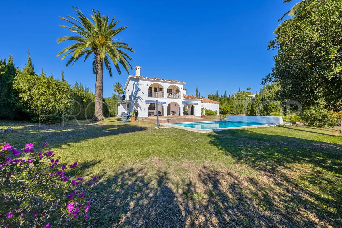 Villa for sale in Atalaya with 5 bedrooms