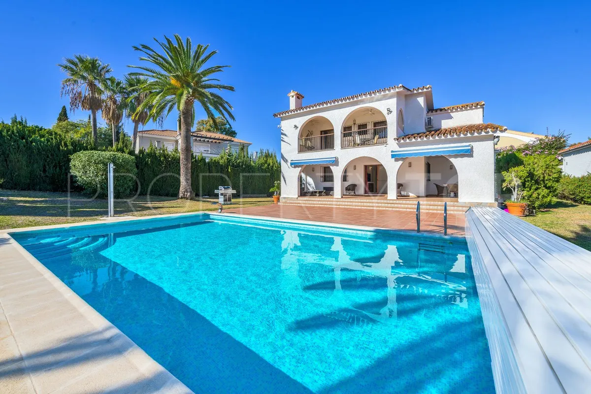Villa for sale in Atalaya with 5 bedrooms