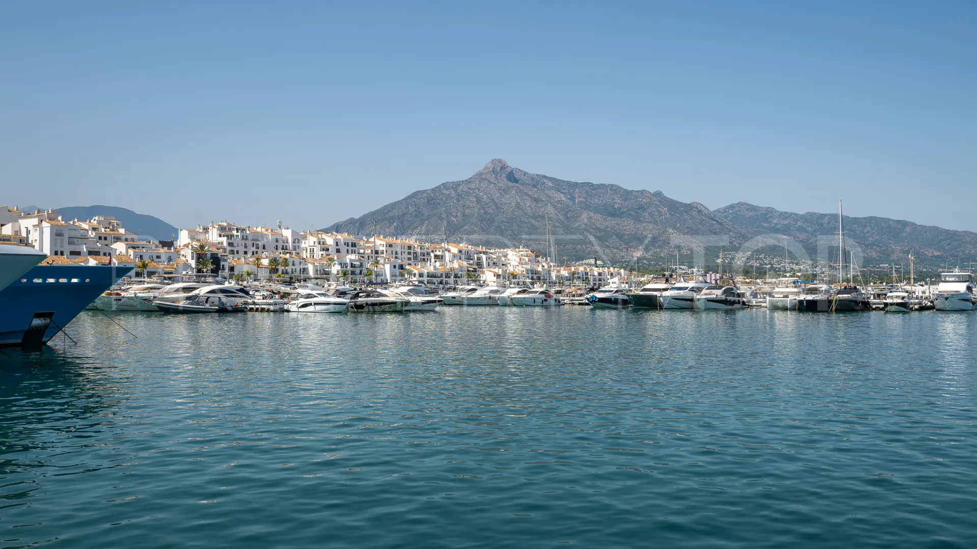 Penthouse for sale in Marbella - Puerto Banus
