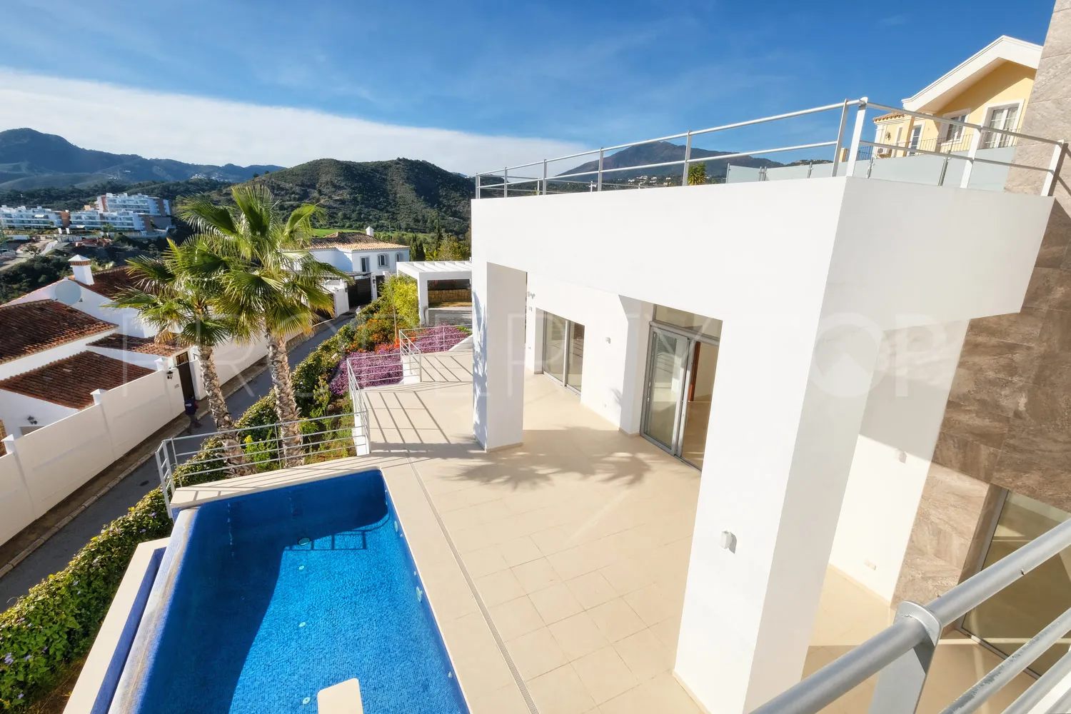 Villa for sale in Puerto del Capitan with 4 bedrooms