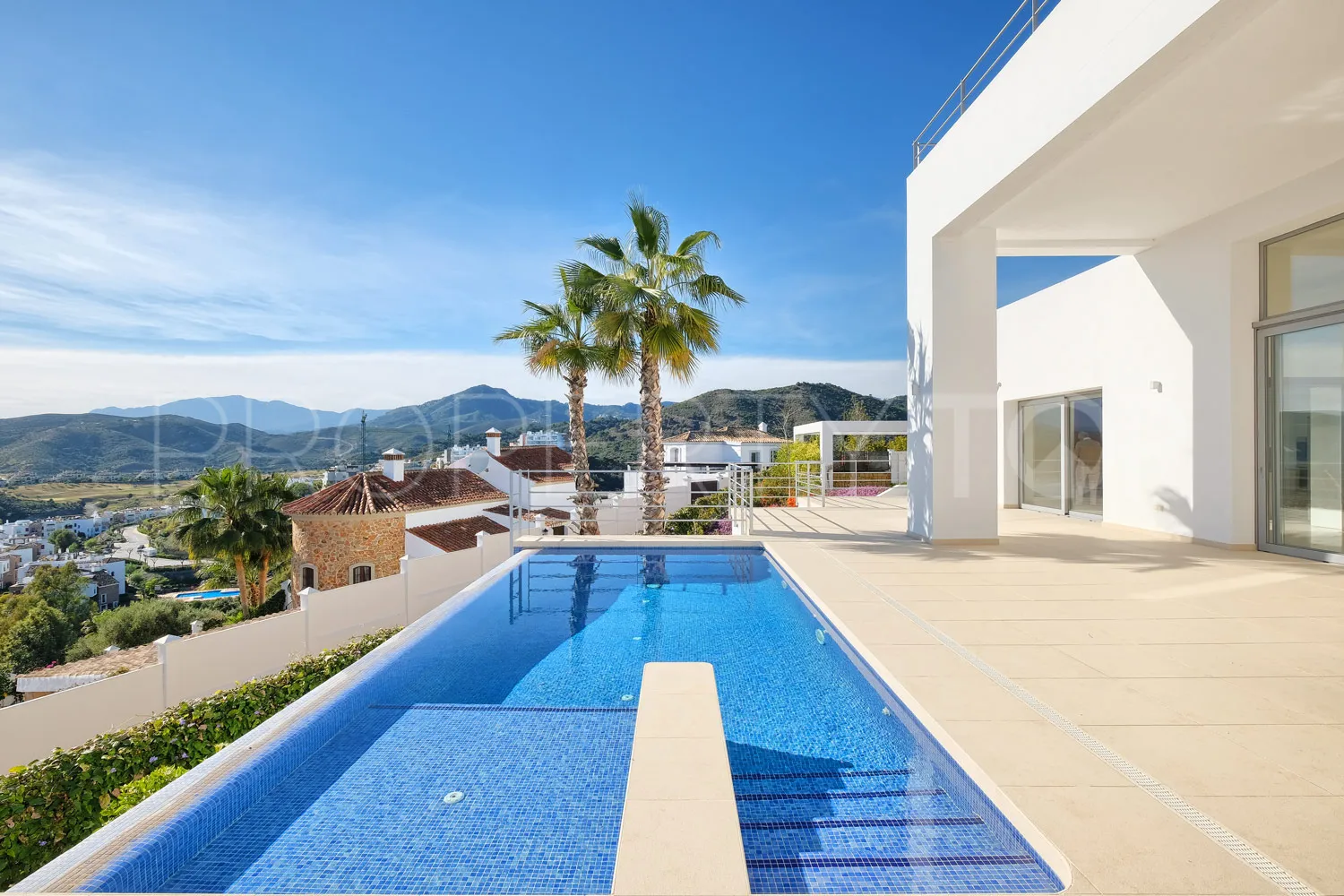Villa for sale in Puerto del Capitan with 4 bedrooms