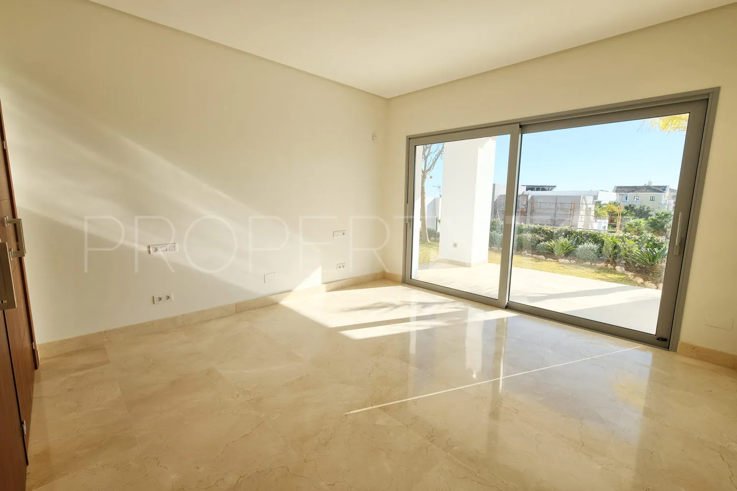 Villa for sale in Puerto del Capitan with 4 bedrooms