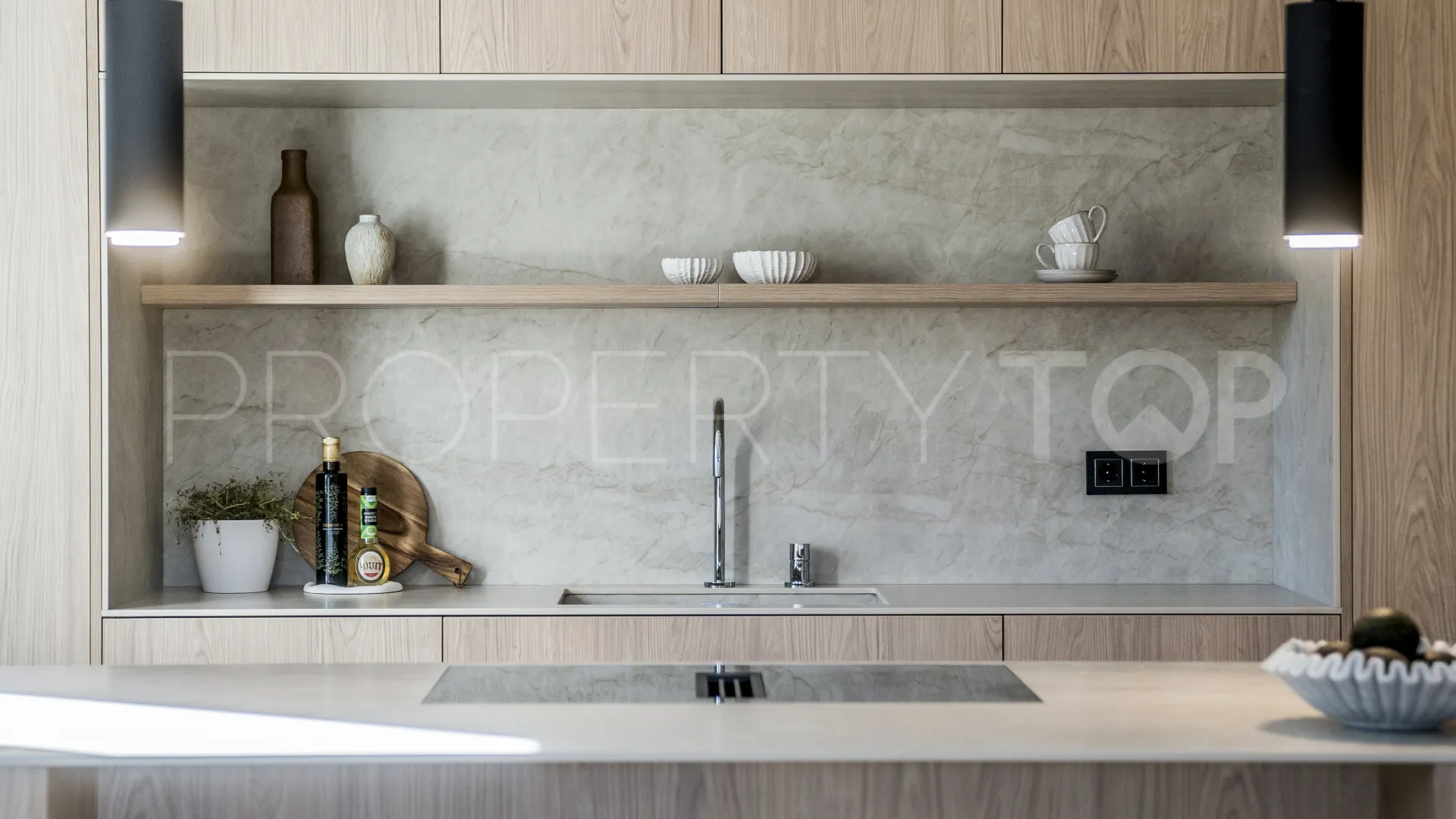 Apartamento planta baja a la venta de 3 dormitorios en Altos Reales