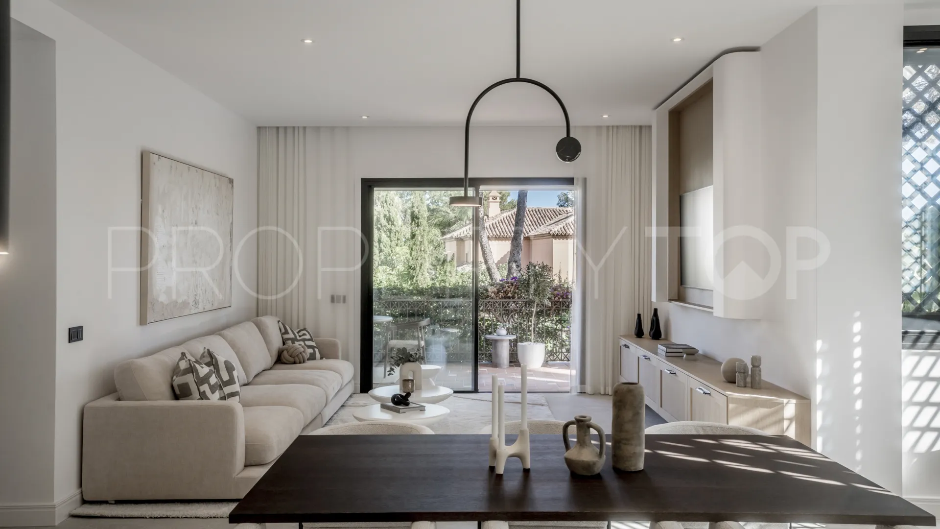 Apartamento planta baja a la venta de 3 dormitorios en Altos Reales