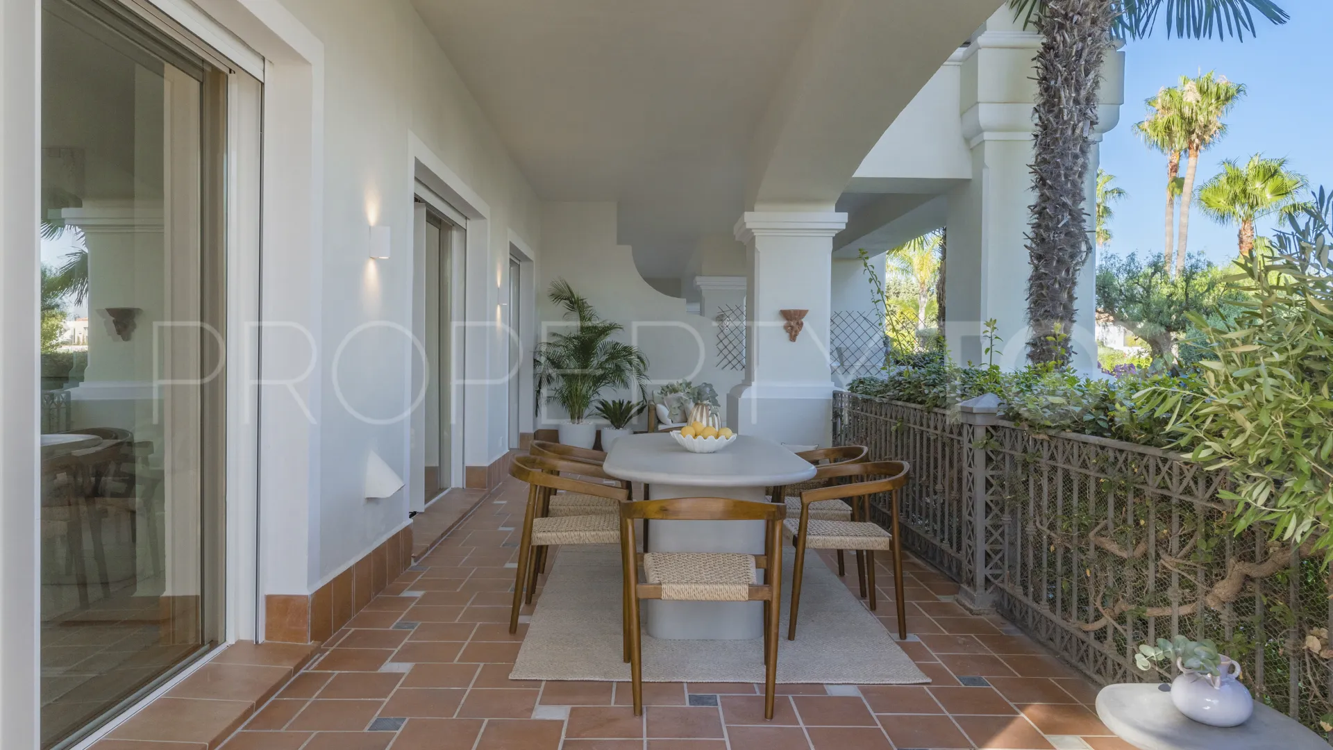 Apartamento planta baja a la venta de 3 dormitorios en Altos Reales