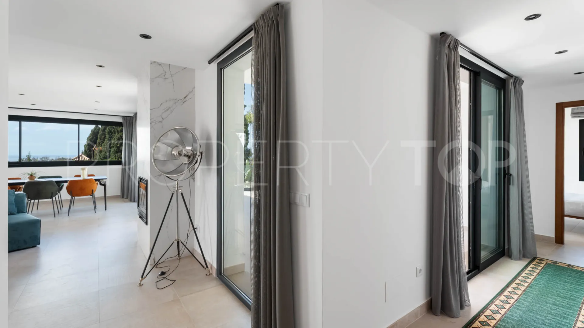 Buy villa in Elviria