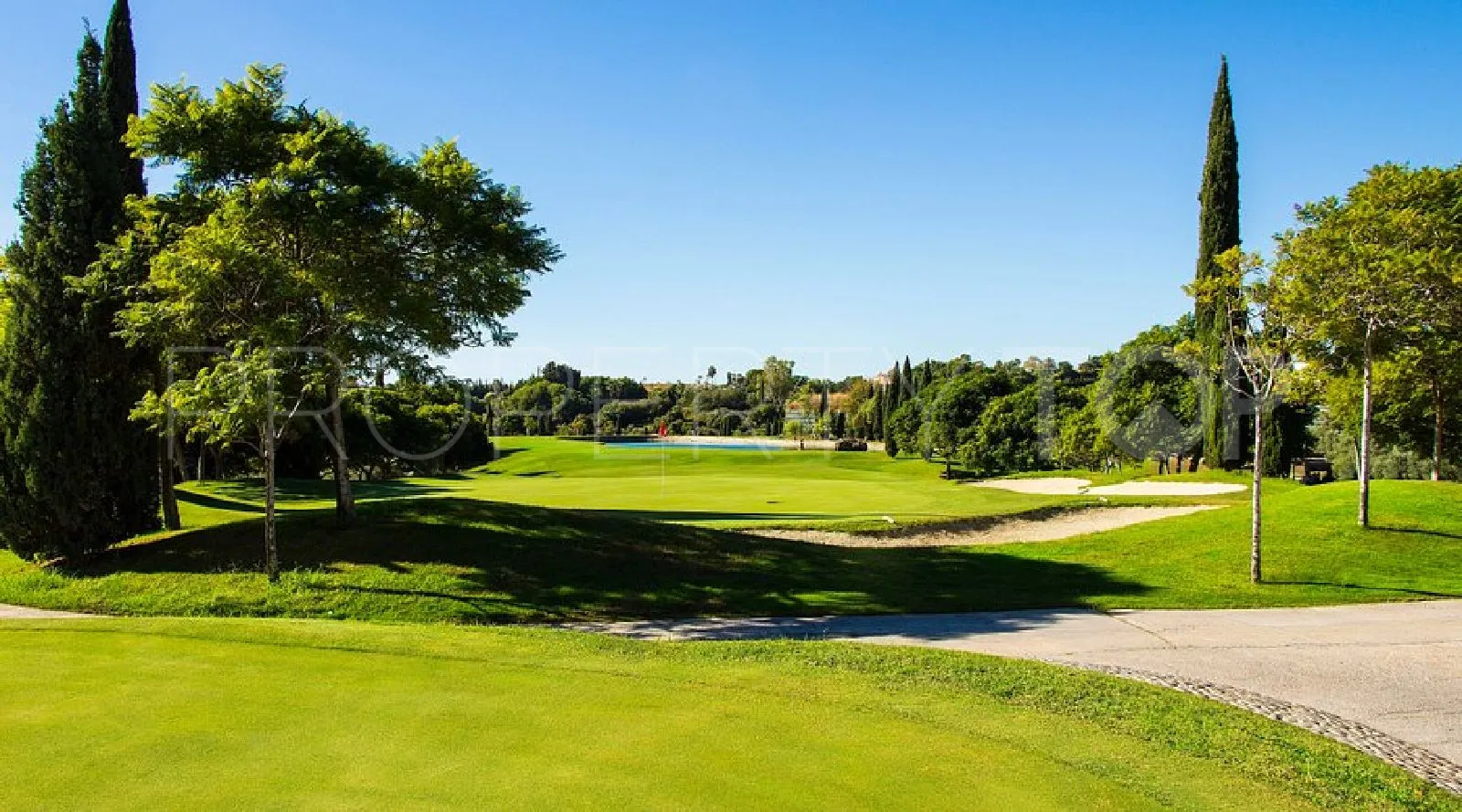 Parcela a la venta en Los Flamingos Golf