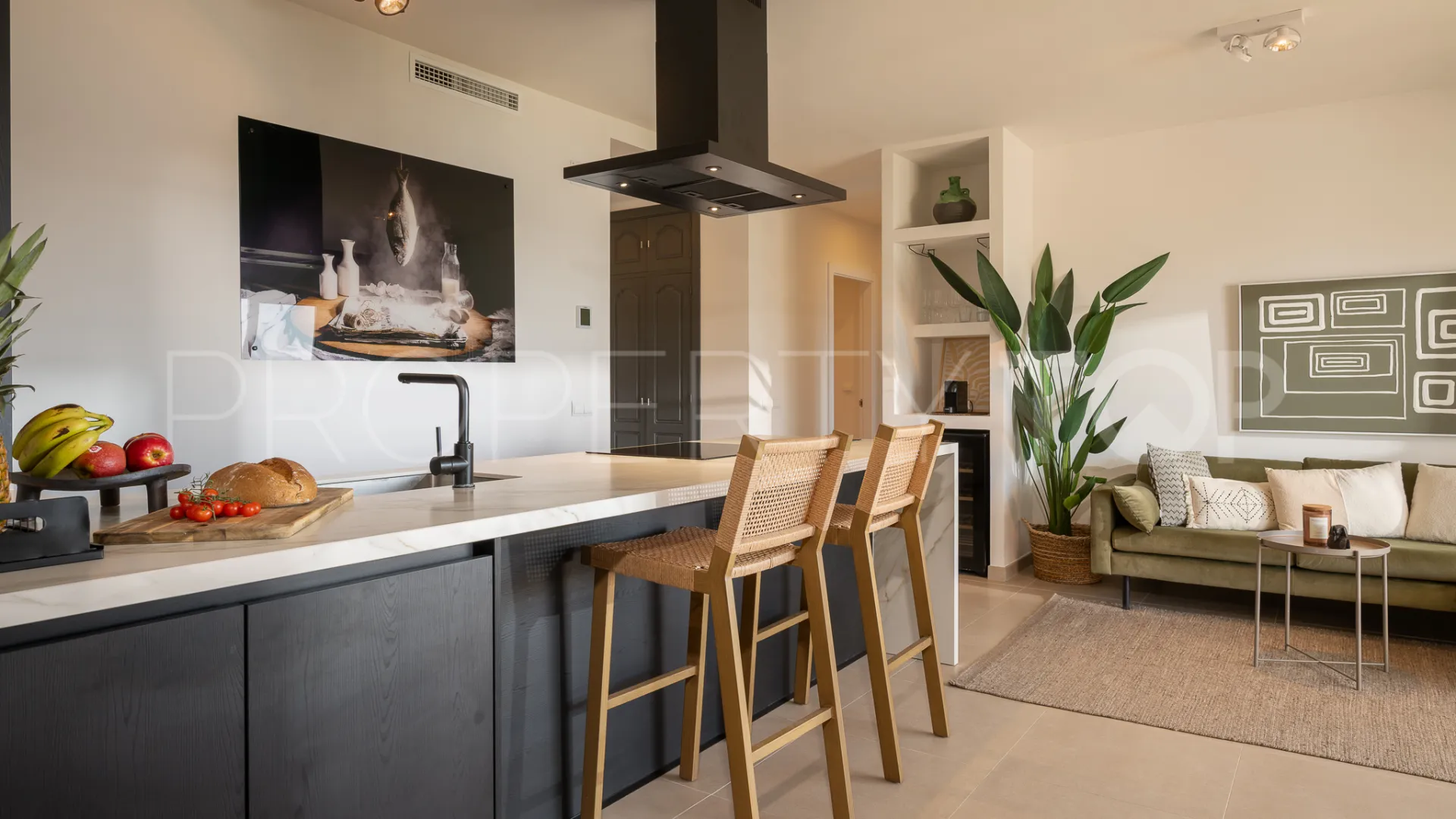 Apartamento de 3 dormitorios en venta en Estepona Ciudad
