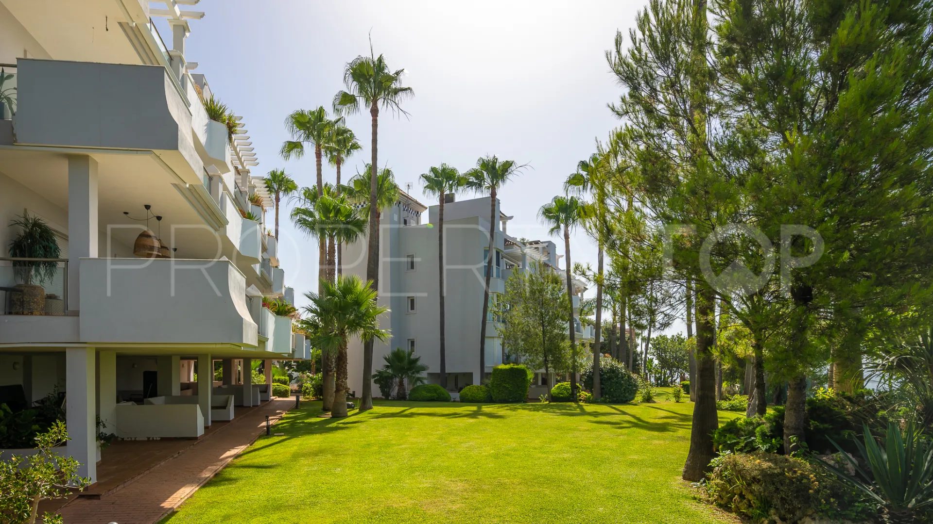 Penthouse for sale in Estepona Town