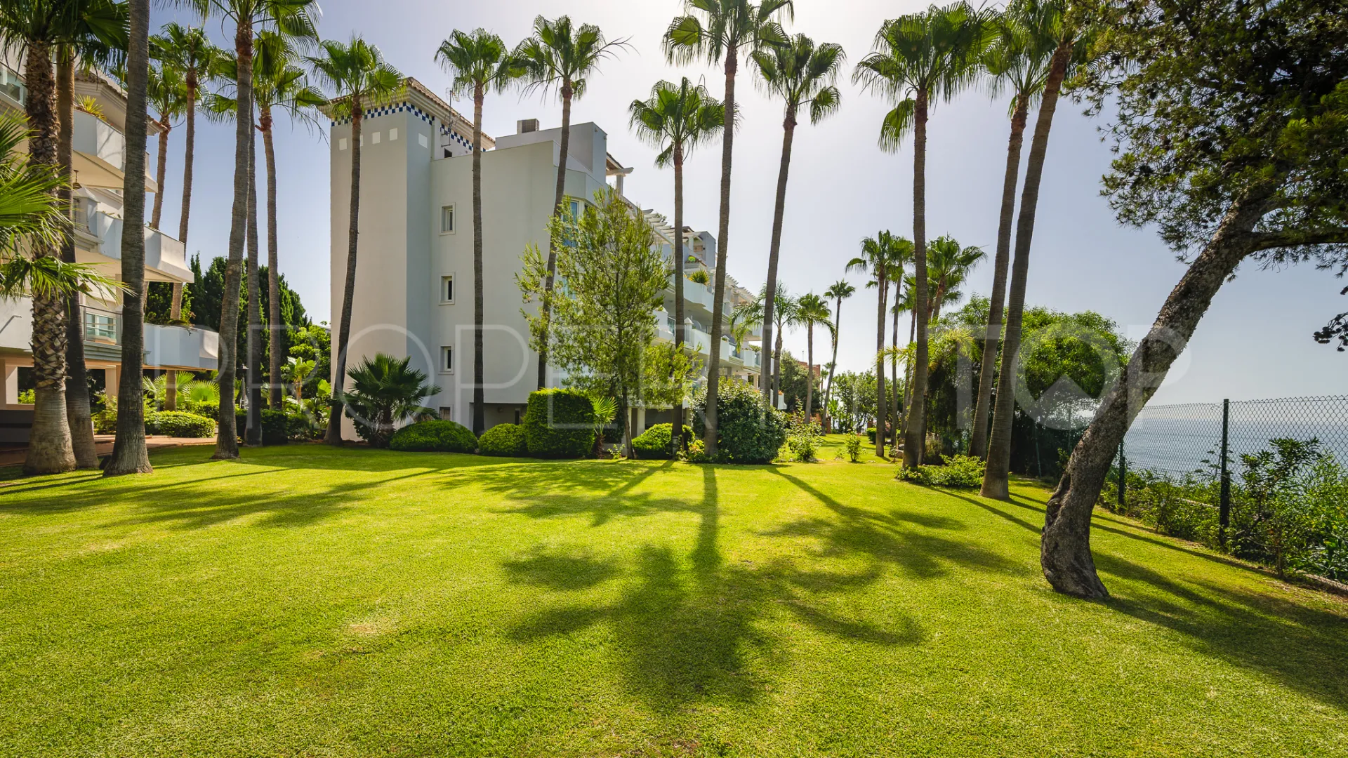 Penthouse for sale in Estepona Town