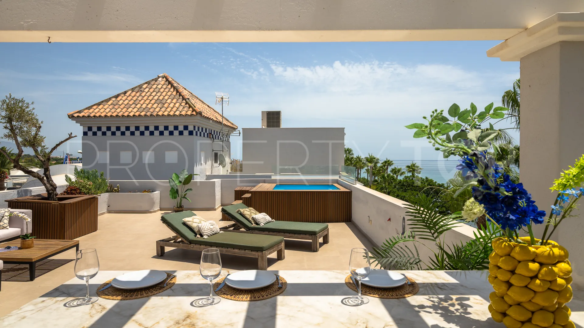 Penthouse for sale in Estepona Town