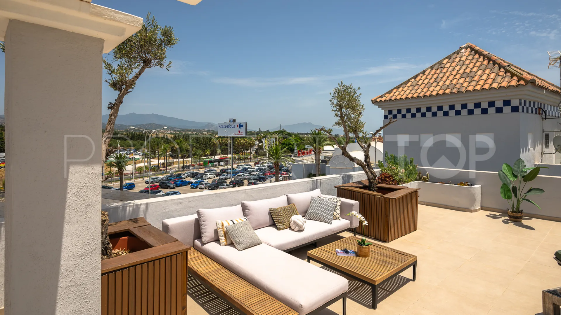 Penthouse for sale in Estepona Town